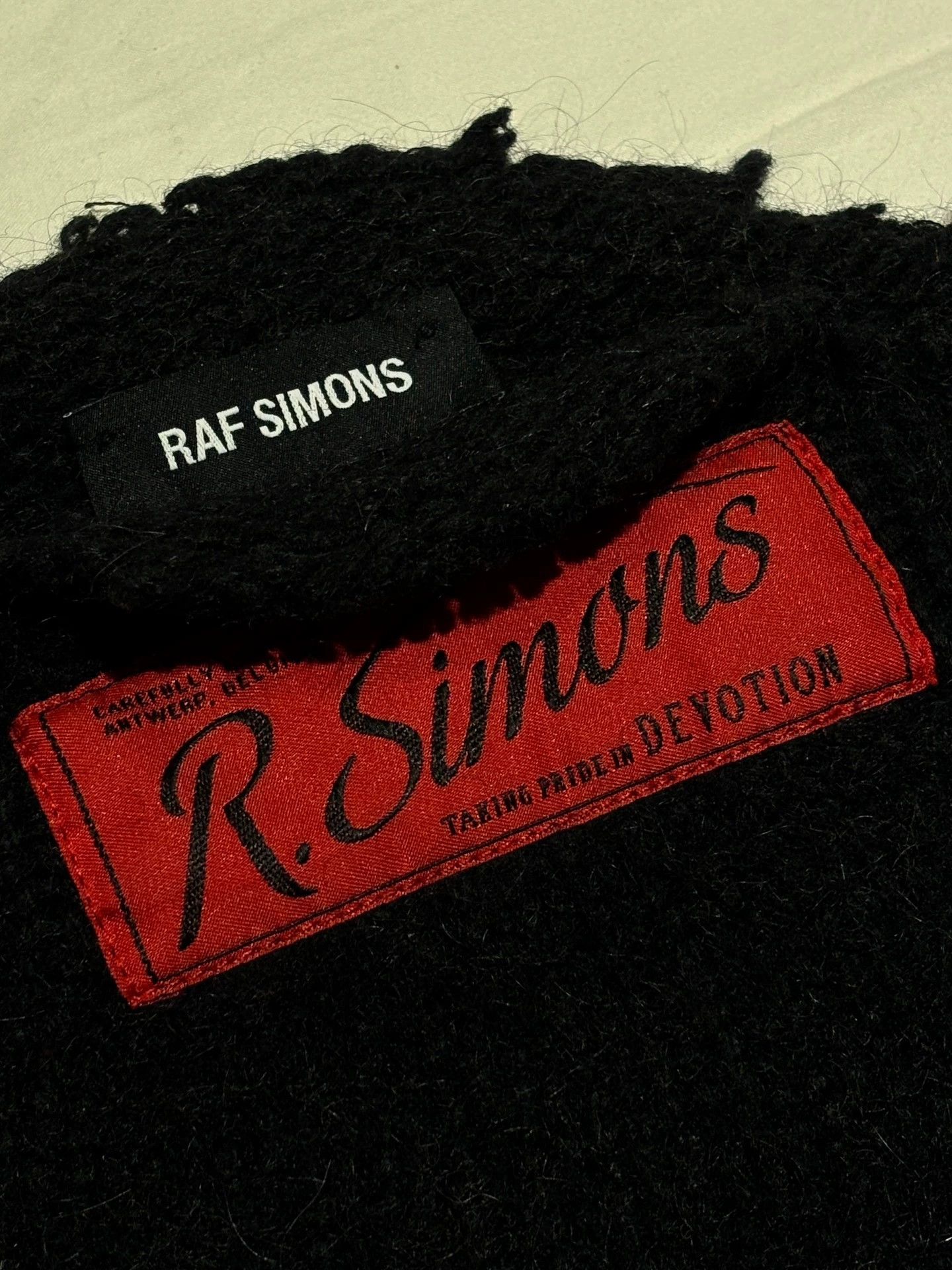 Raf Simons Raf Simons 2021 FW Black Sweater -DMC Size US S / EU 44-46 / 1 - 8 Thumbnail