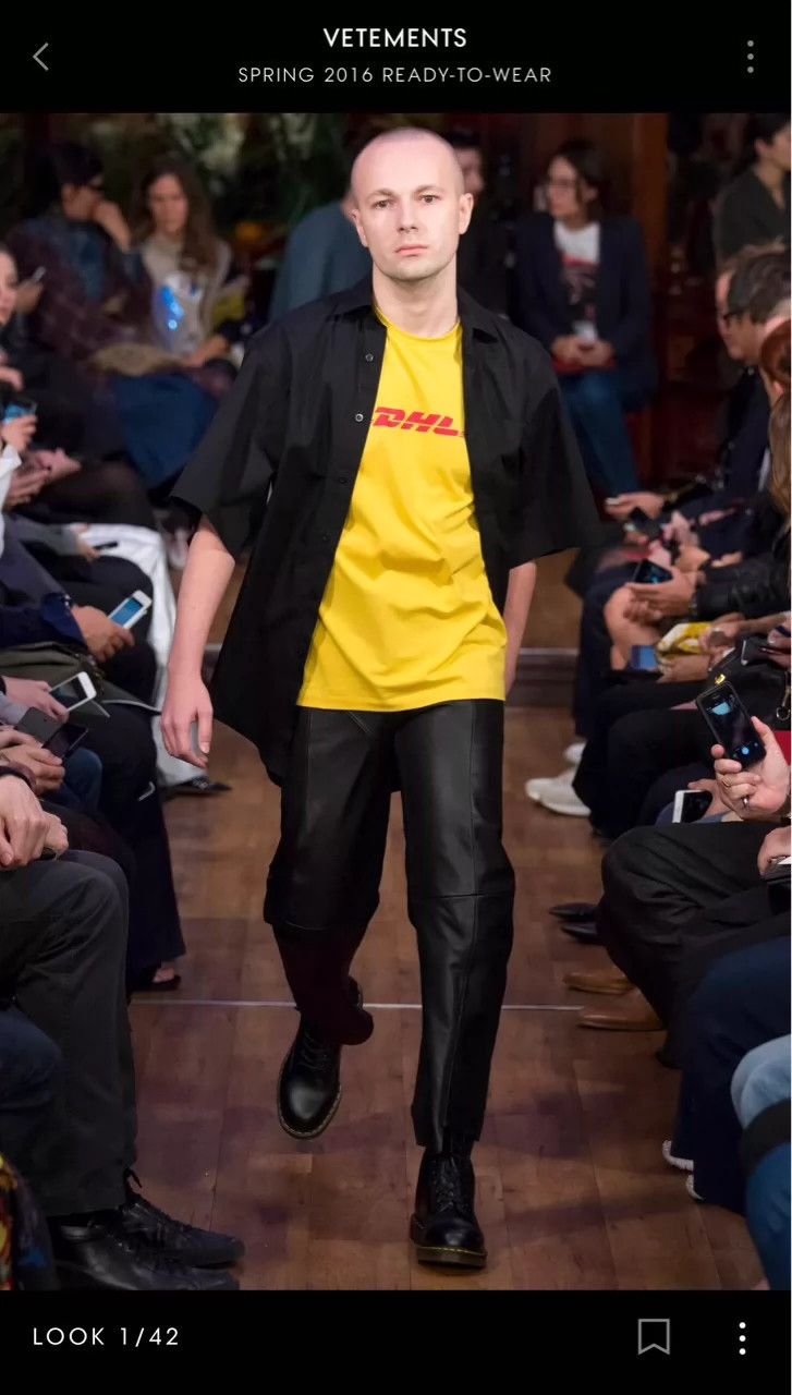 Vetements VETEMENTS SS18 DHL Co Piece Printed Long Sleeve T-shirt -DMC Size US M / EU 48-50 / 2 - 9 Thumbnail