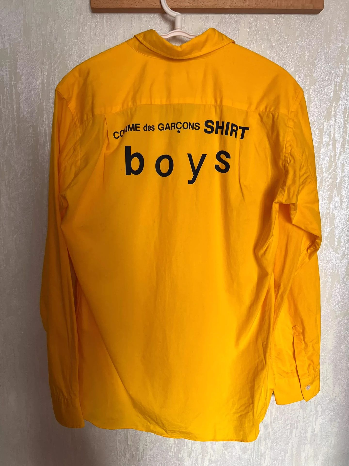 Comme des Garcons Comme Des Garcons Yellow slogan shirt -DMC Size US M / EU 48-50 / 2 - 2 Thumbnail