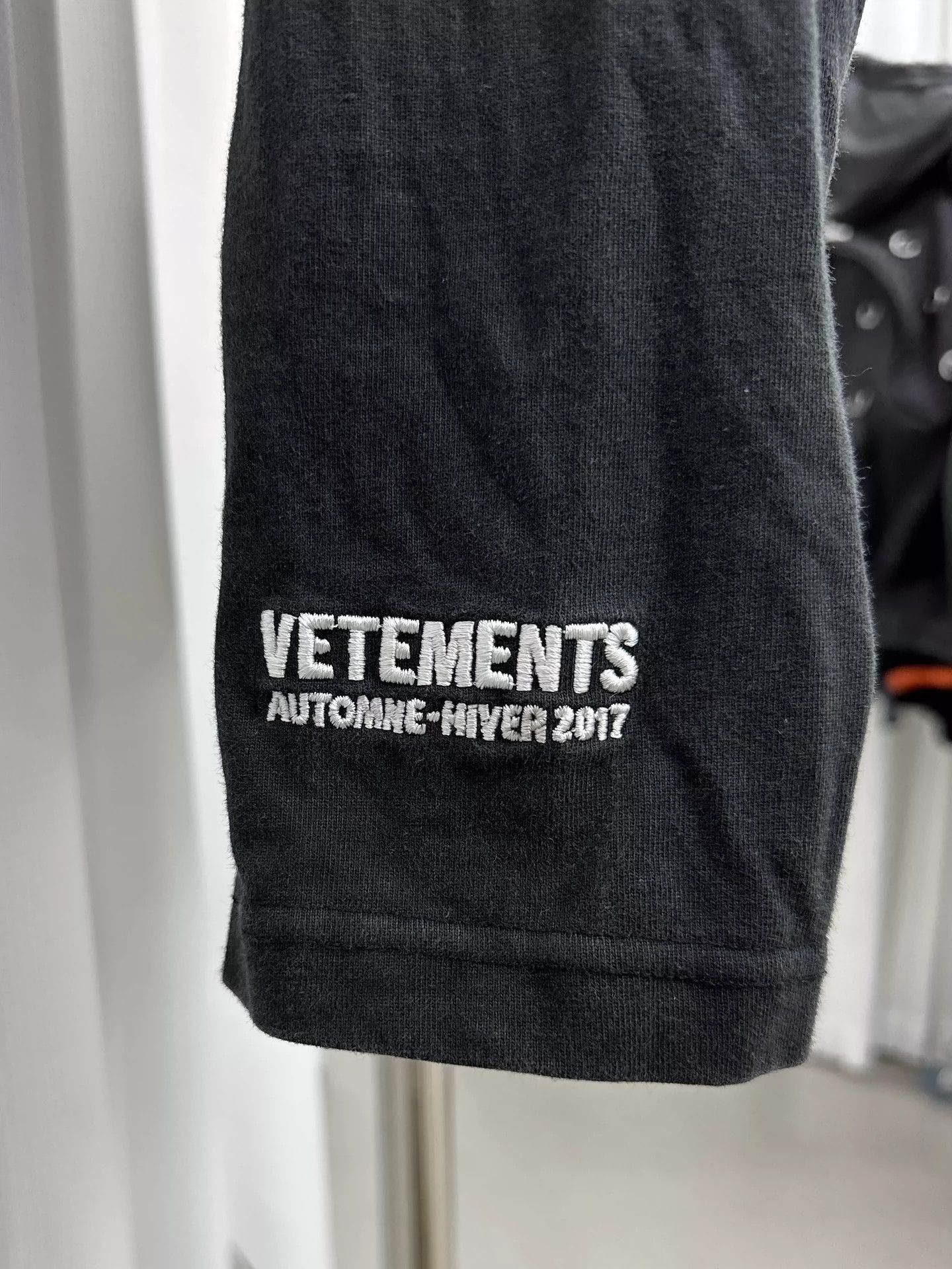 Vetements Vetements AW2017 spliced short sleehoodie sweatshirt -DMC Size US S / EU 44-46 / 1 - 4 Thumbnail