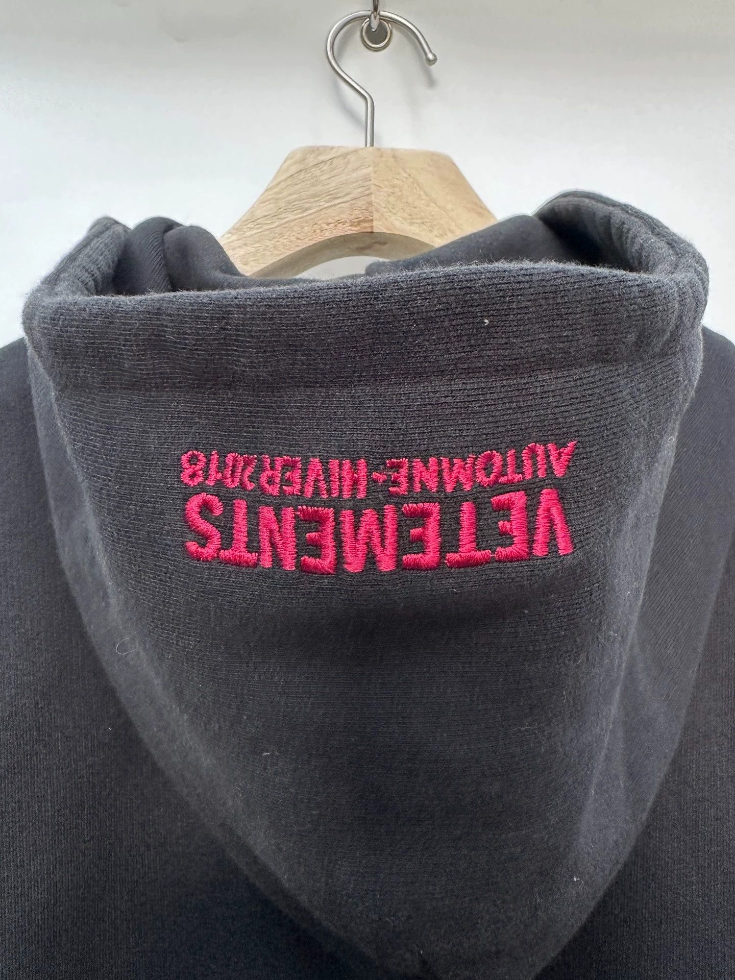 Vetements Vetements archive German tank lead singer printed hoodie Size US M / EU 48-50 / 2 - 5 Thumbnail