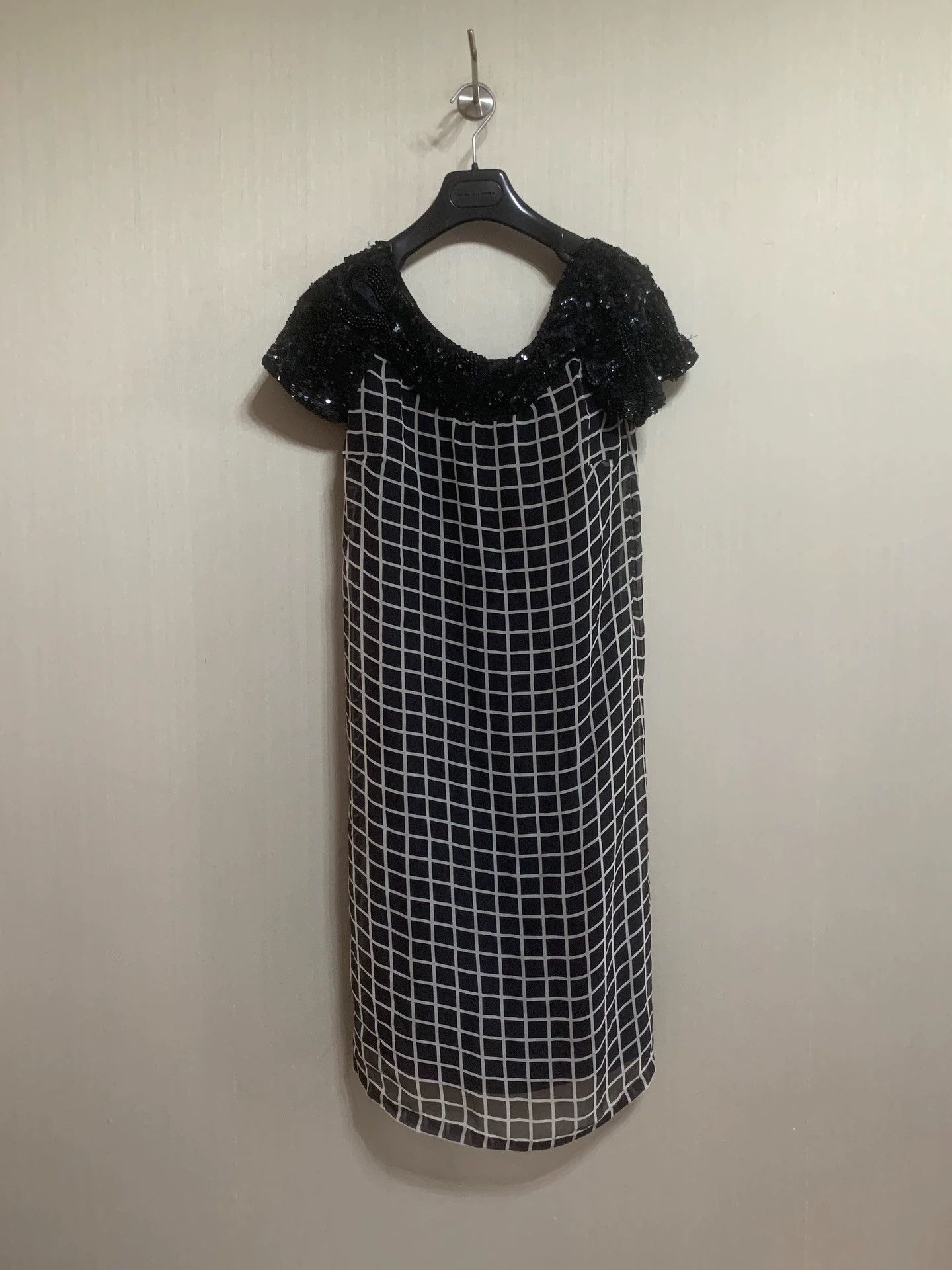 Dries Van Noten dries van noten shows heavily beaded silk dresses -DMC Size US S / EU 44-46 / 1 - 2 Thumbnail