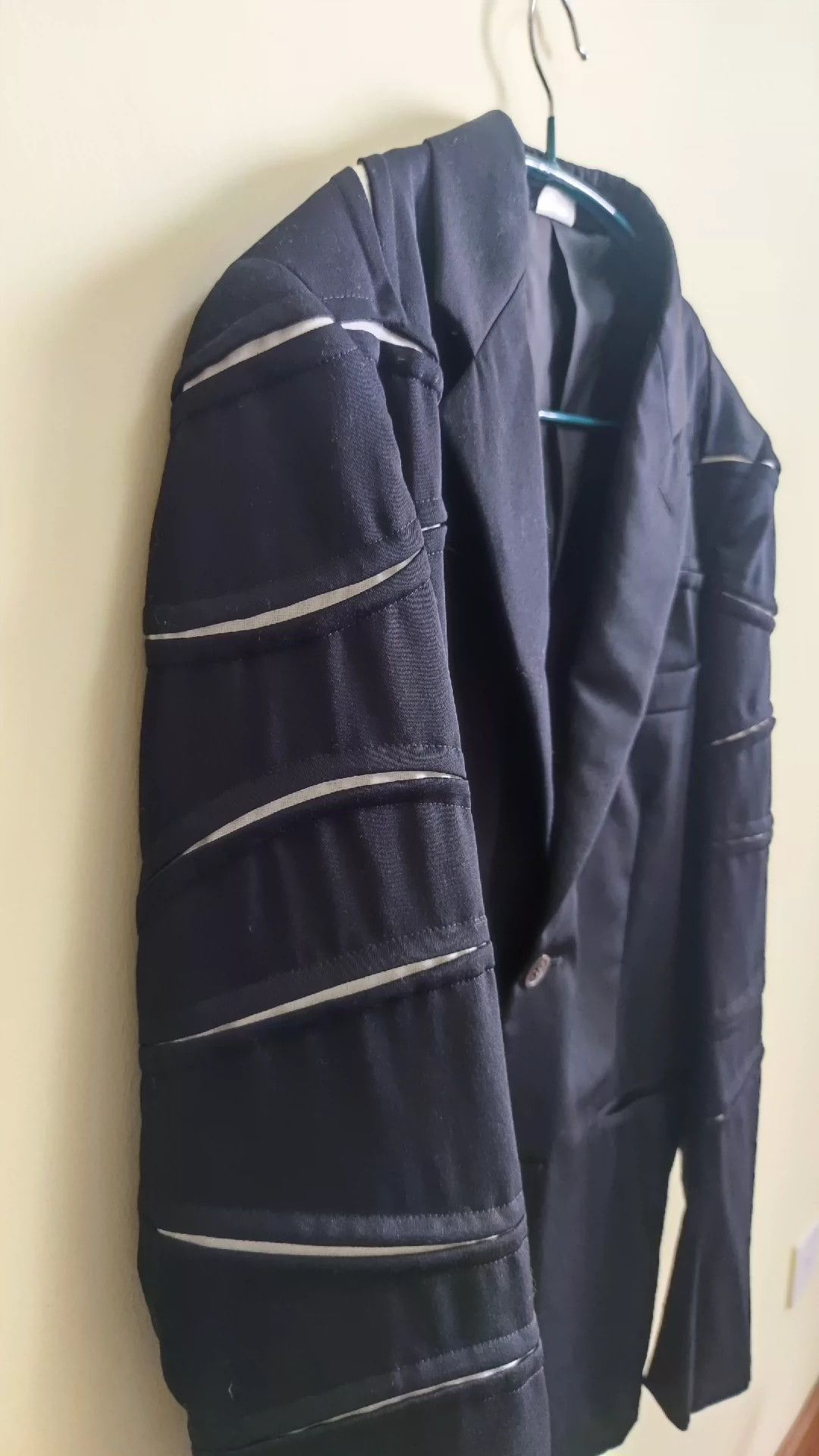 Comme des Garcons Comme Des Garcons Cutting black suit jacket -DMC Size US M / EU 48-50 / 2 - 5 Thumbnail