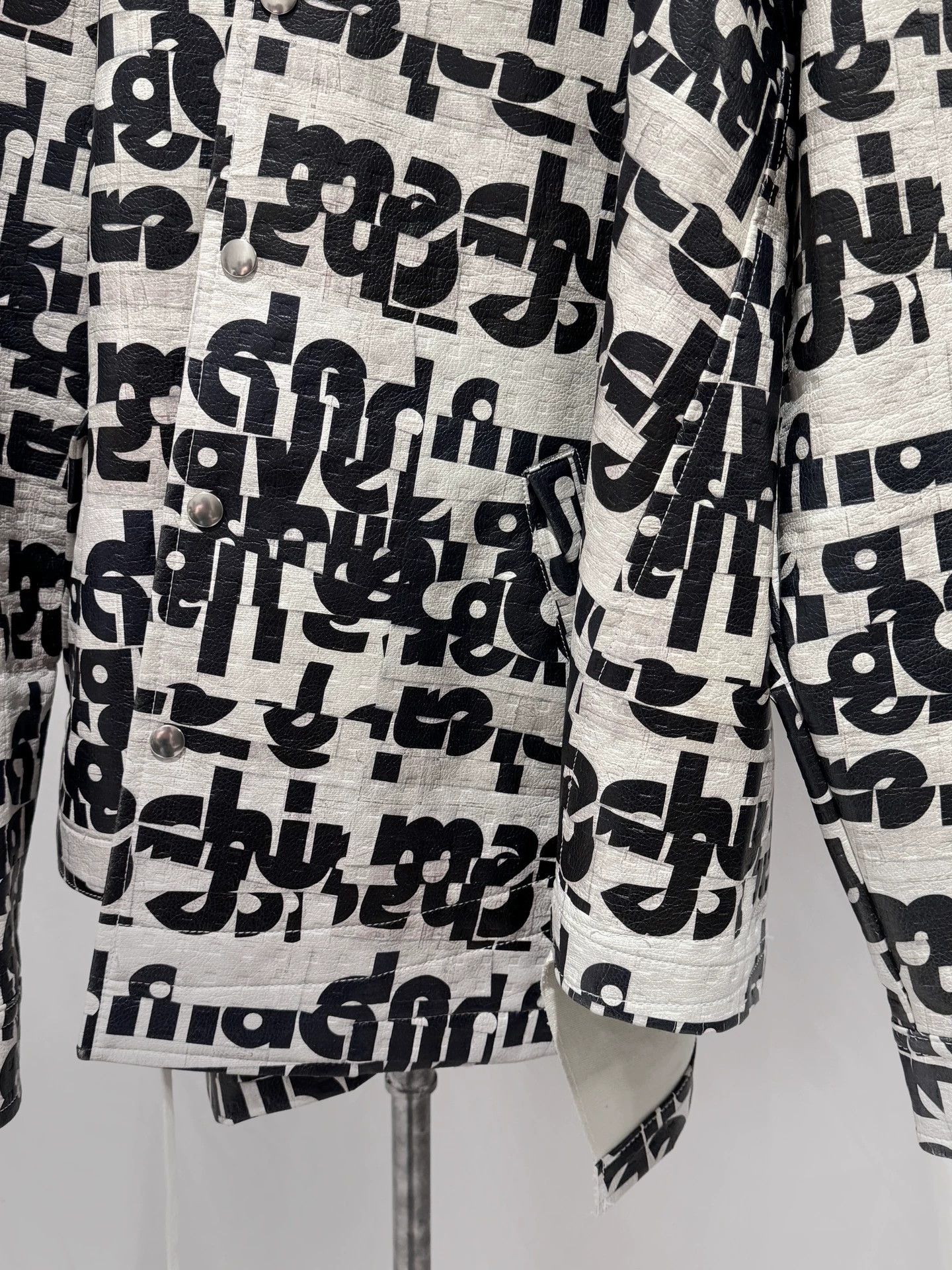 Comme des Garcons Comme Des Garcons Asymmetric printed leather jacket -DMC Size US S / EU 44-46 / 1 - 4 Thumbnail