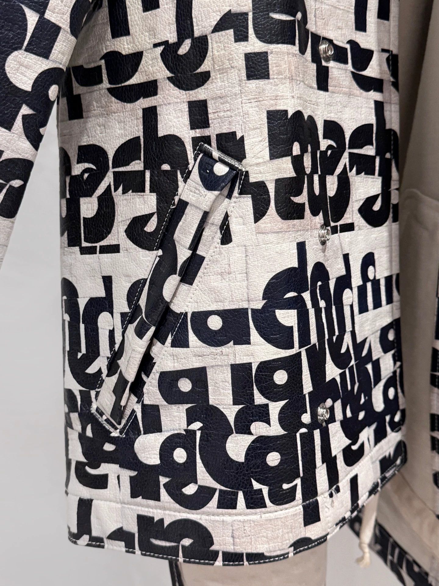 Comme des Garcons Comme Des Garcons Asymmetric printed leather jacket -DMC Size US S / EU 44-46 / 1 - 6 Thumbnail