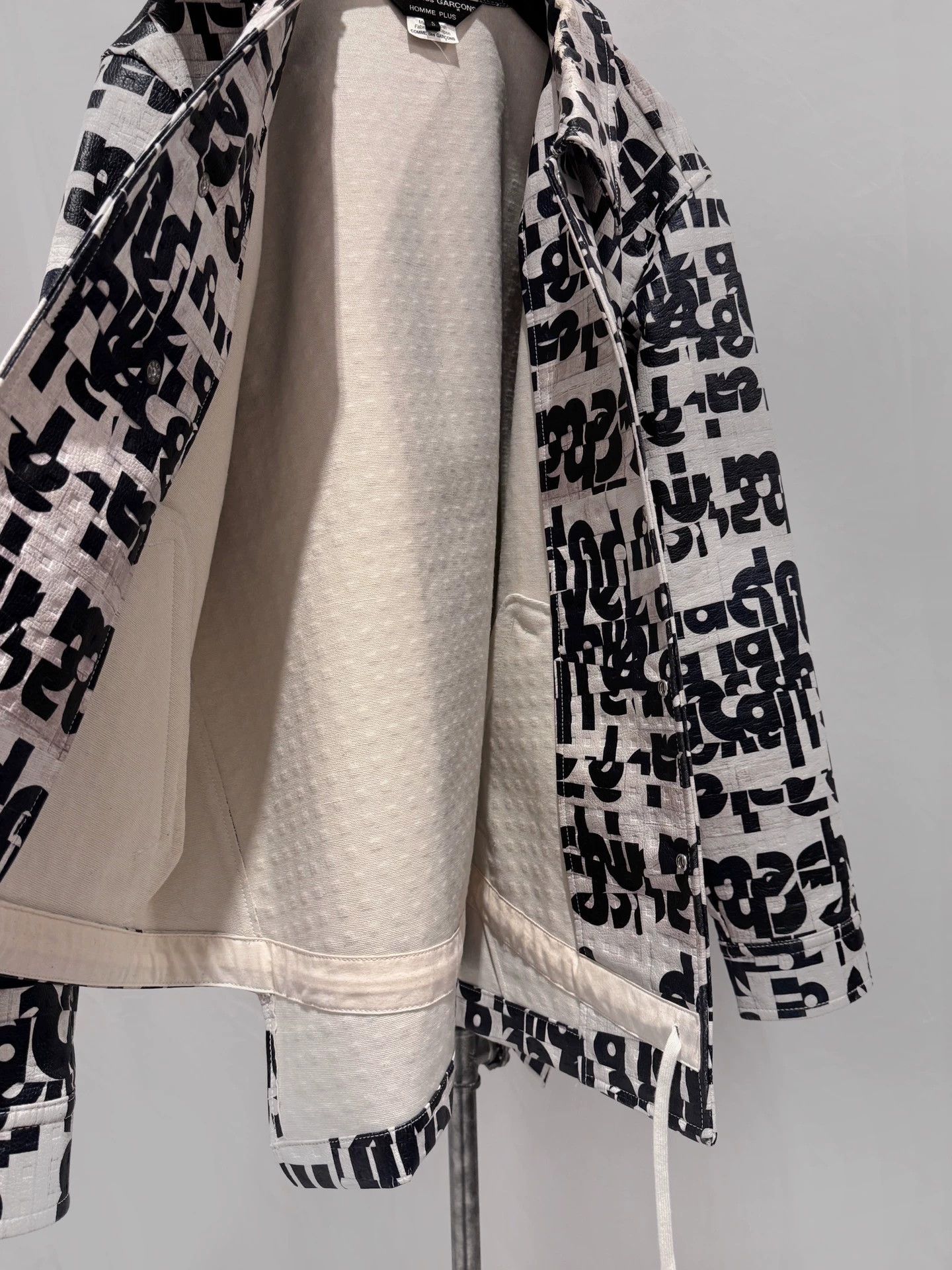 Comme des Garcons Comme Des Garcons Asymmetric printed leather jacket -DMC Size US S / EU 44-46 / 1 - 7 Thumbnail