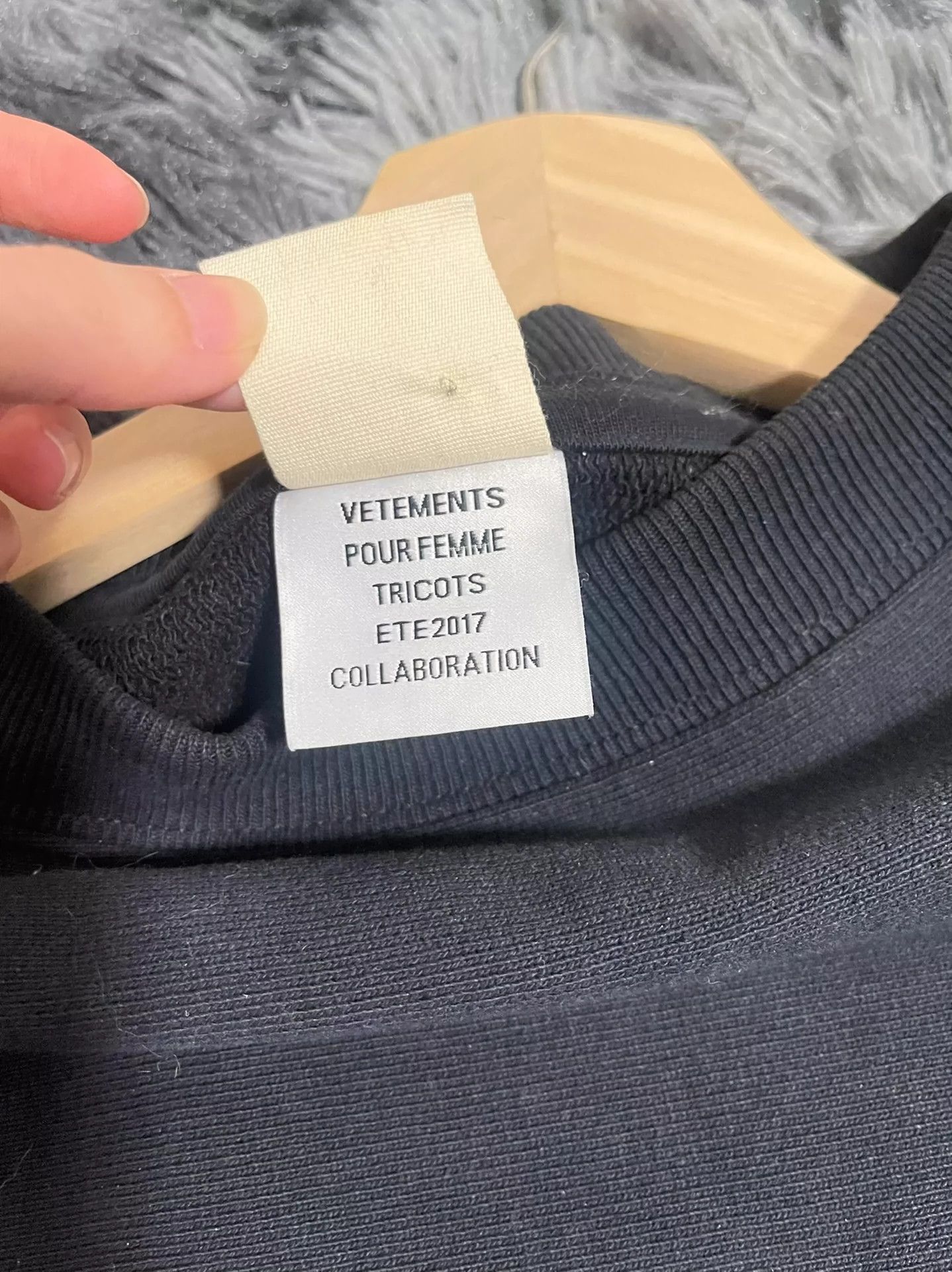 Vetements Vetements Champion collaboration hoodie -DMC Size US S / EU 44-46 / 1 - 5 Thumbnail