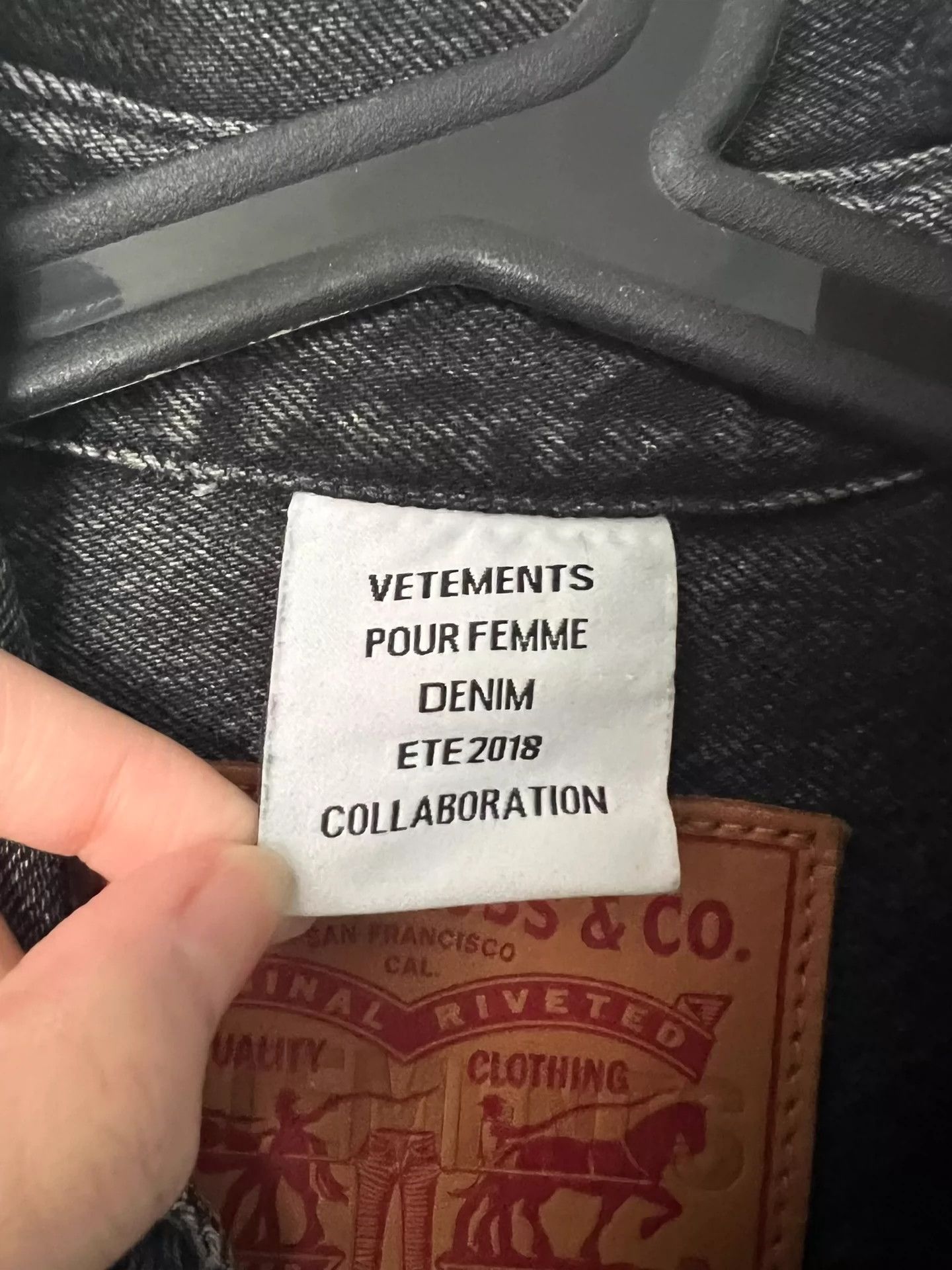 Vetements Vetements collaboration Levi's denim short sleeved jacket -DMC Size US XS / EU 42 / 0 - 3 Thumbnail