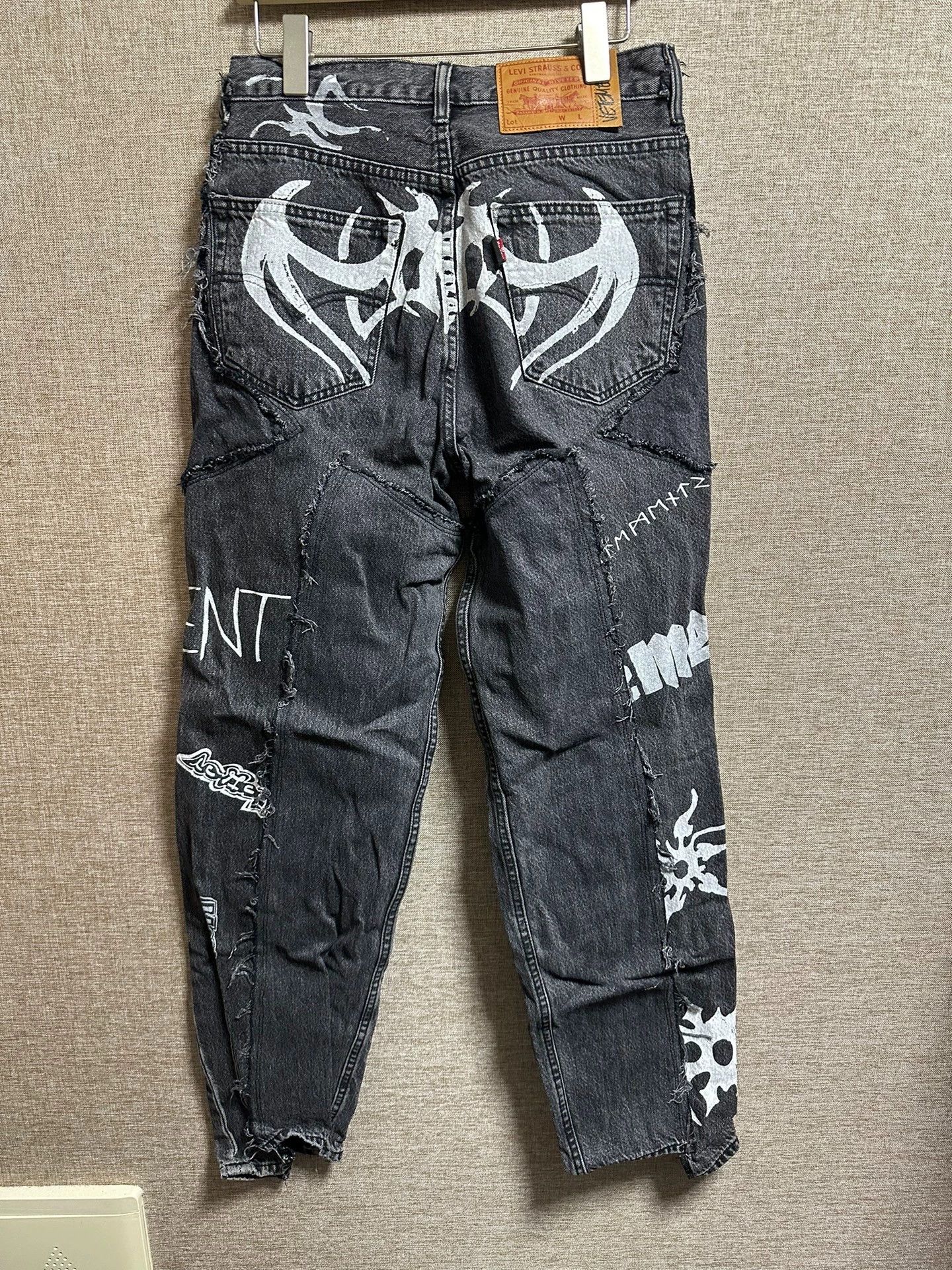Vetements Vetements Tattoo Logo Splicing Cowboy Pants -DMC Size US 32 / EU 48 - 4 Thumbnail