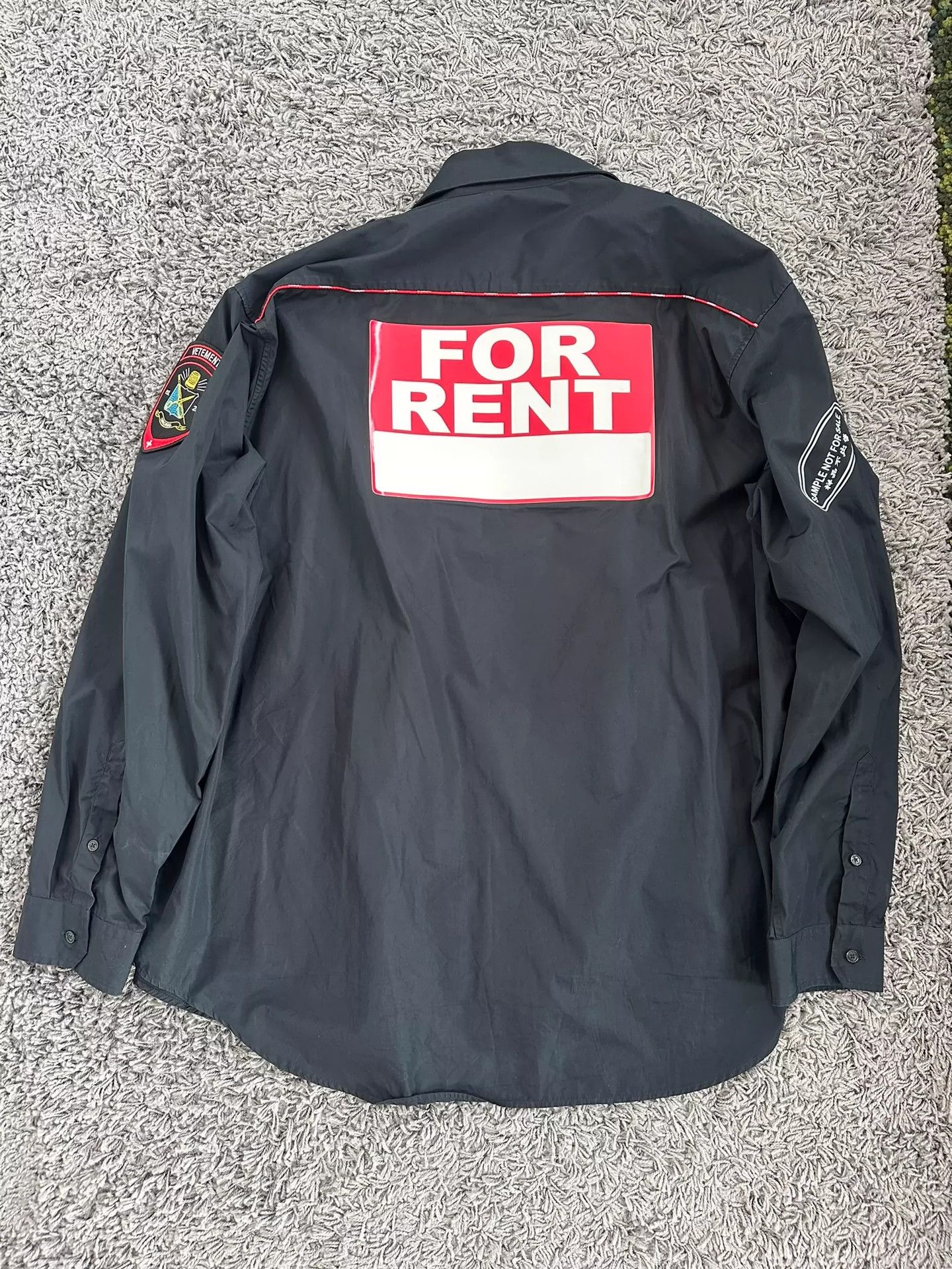 Vetements Vetements 20ss Officer Shirt McDonald's Season Security -DMC Size US M / EU 48-50 / 2 - 2 Thumbnail