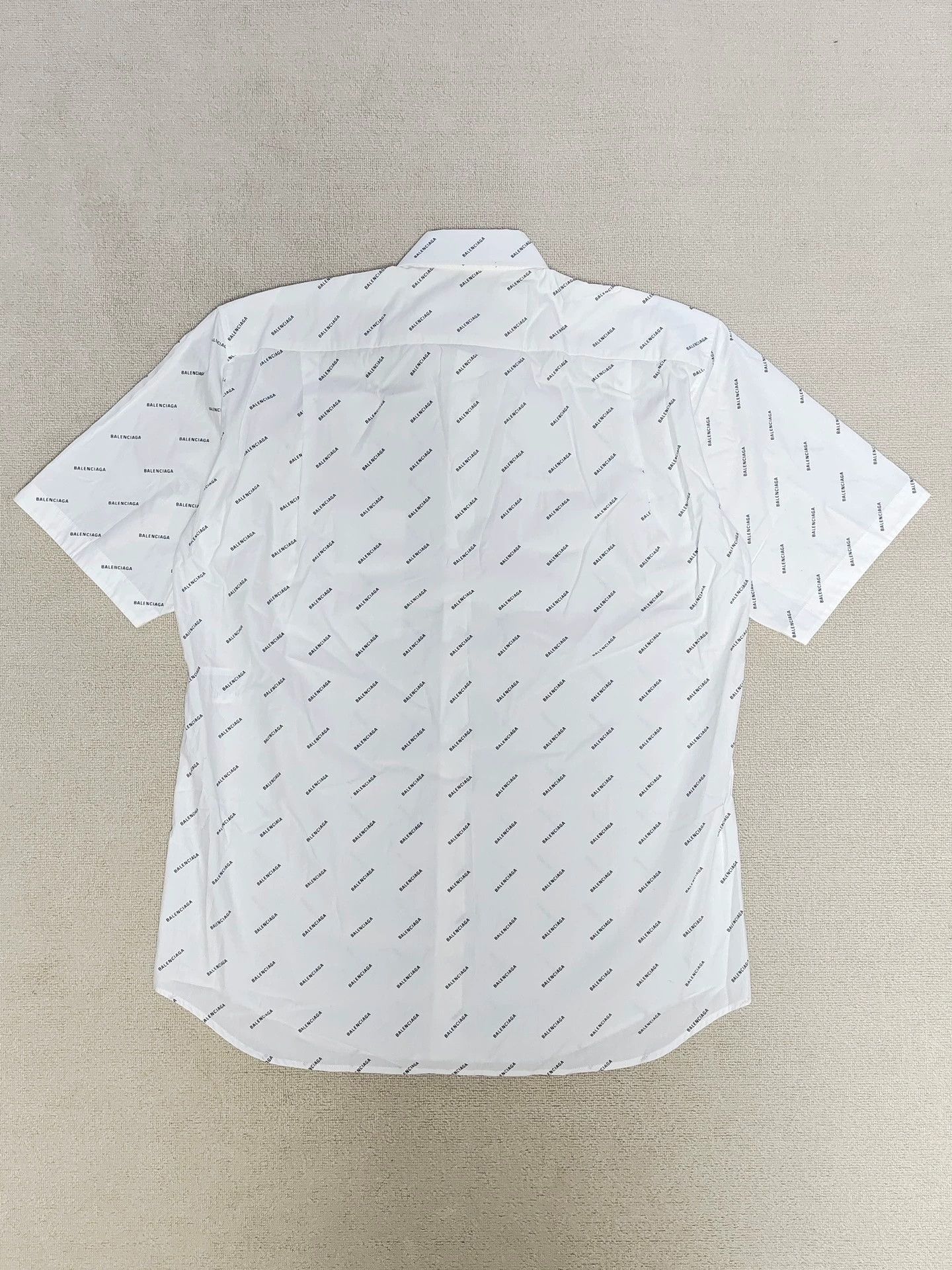 Balenciaga Balenciaga full letter logo shirt short sleeved -DMC Size US S / EU 44-46 / 1 - 3 Thumbnail