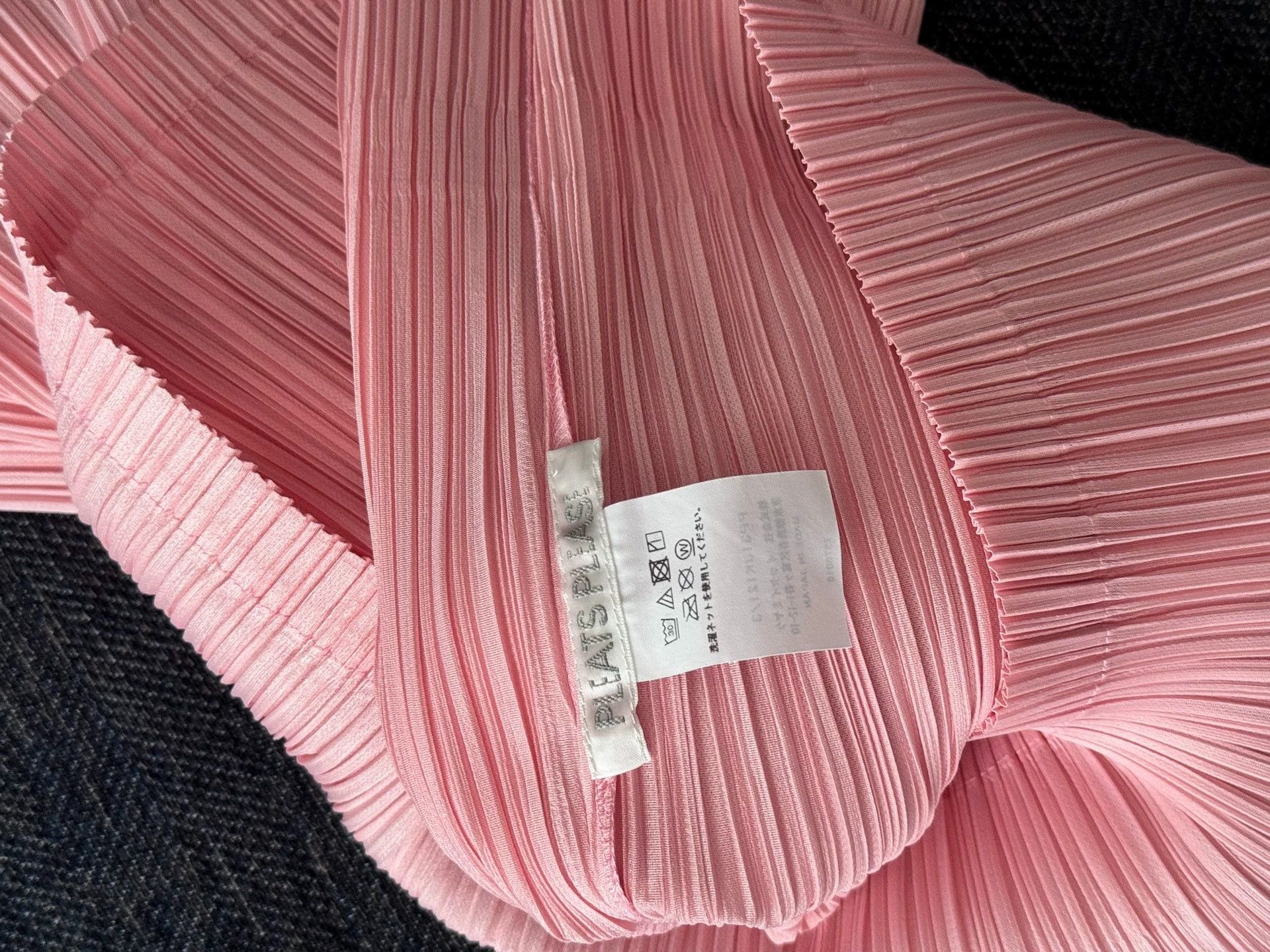 Issey Miyake issey miyake Pink pleated long sleeved shirt Size US M / EU 48-50 / 2 - 2 Thumbnail