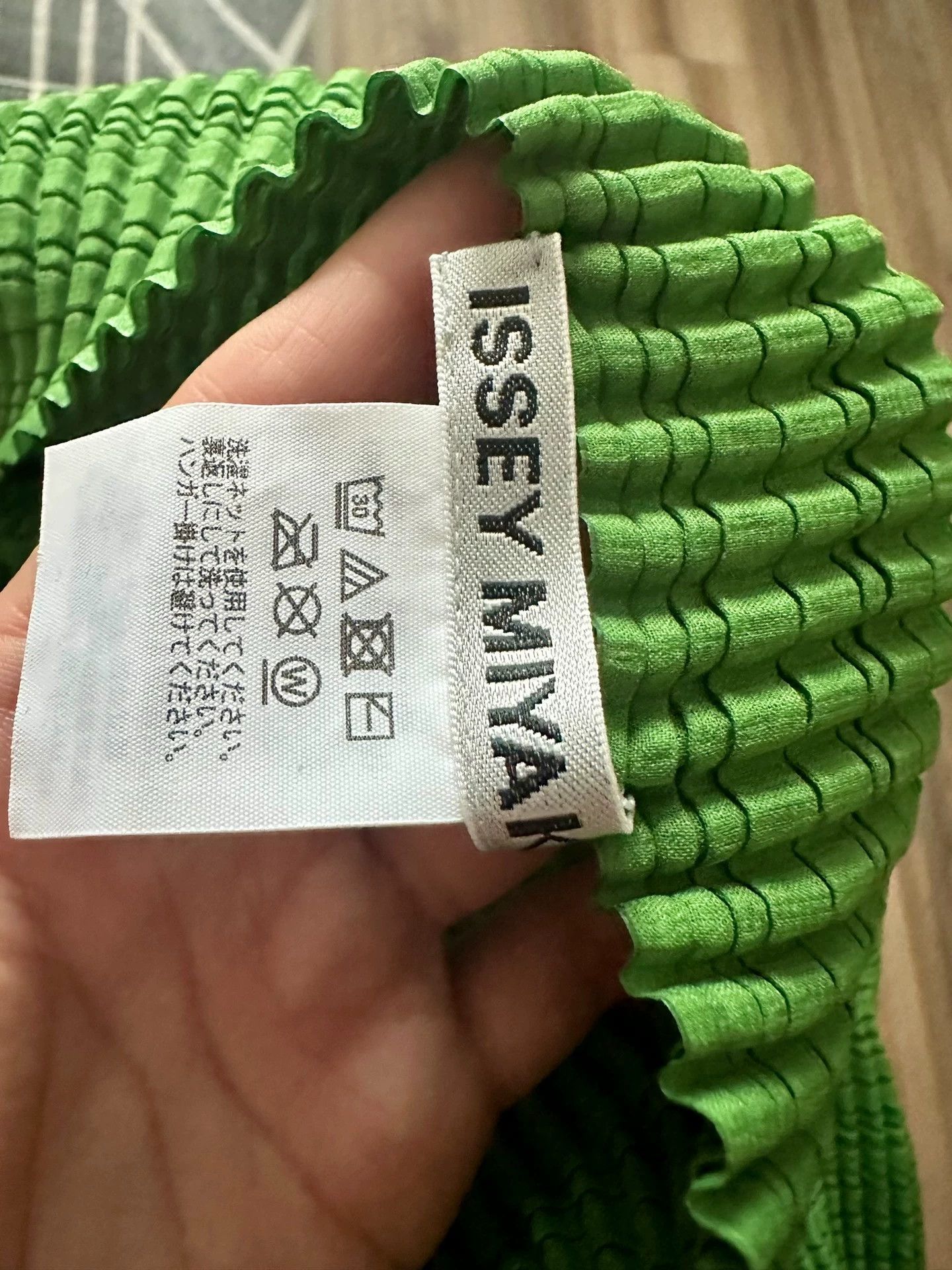 Issey Miyake issey miyake Grass green cardigan jacket Size US M / EU 48-50 / 2 - 2 Thumbnail