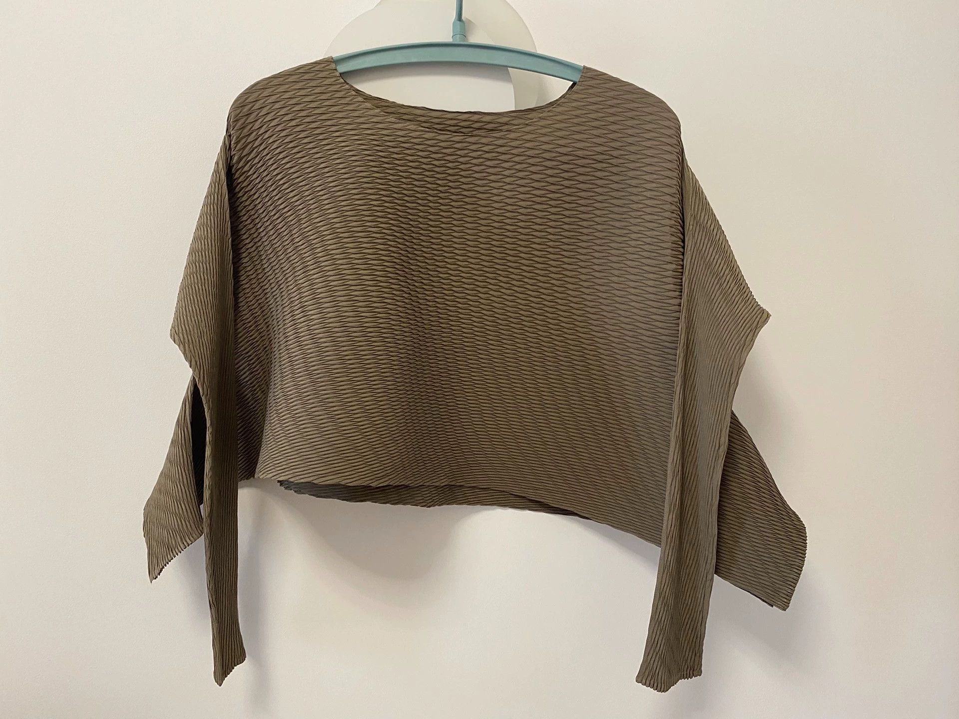 Issey Miyake issey miyake Fish scale main line skirt Size US 30 / EU 46 - 2 Thumbnail
