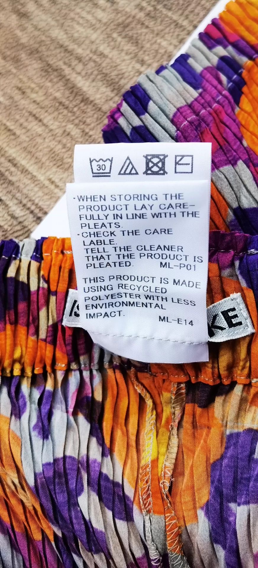 Issey Miyake issey miyake Main line fish scale pants Size US 30 / EU 46 - 5 Thumbnail