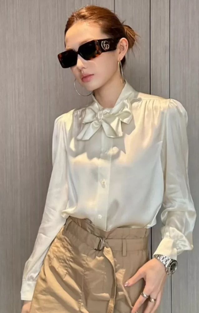Saint Laurent Paris Saint Laurent Paris Flower knot collar ribbon silk shirt Size US XS / EU 42 / 0 - 6 Thumbnail