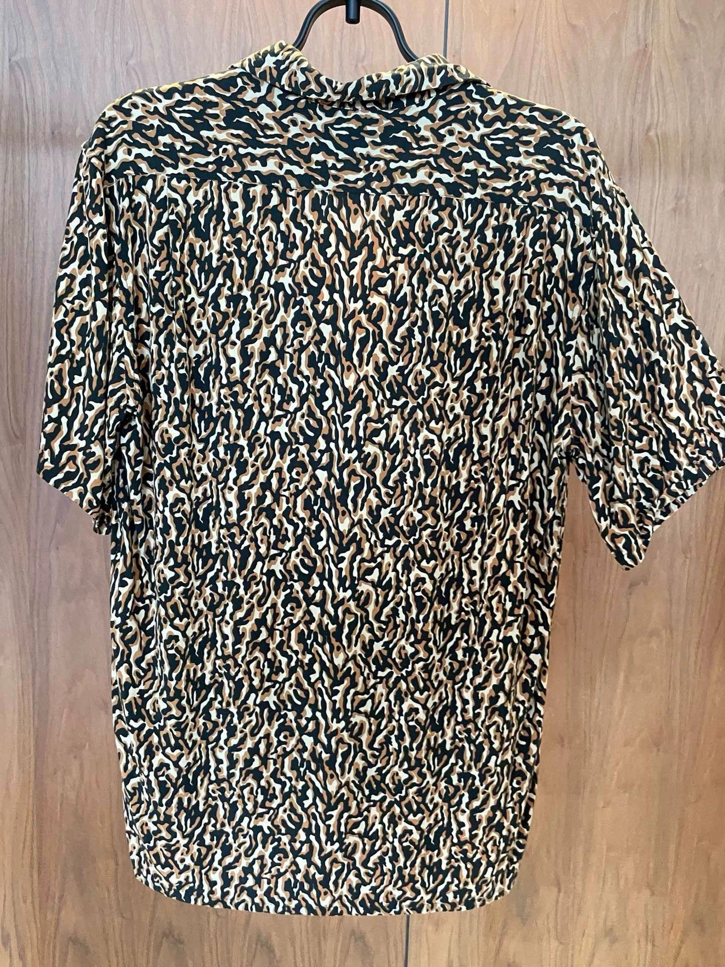 Saint Laurent Paris Saint Laurent Paris Abstract leopard print shirt Size US XS / EU 42 / 0 - 2 Thumbnail