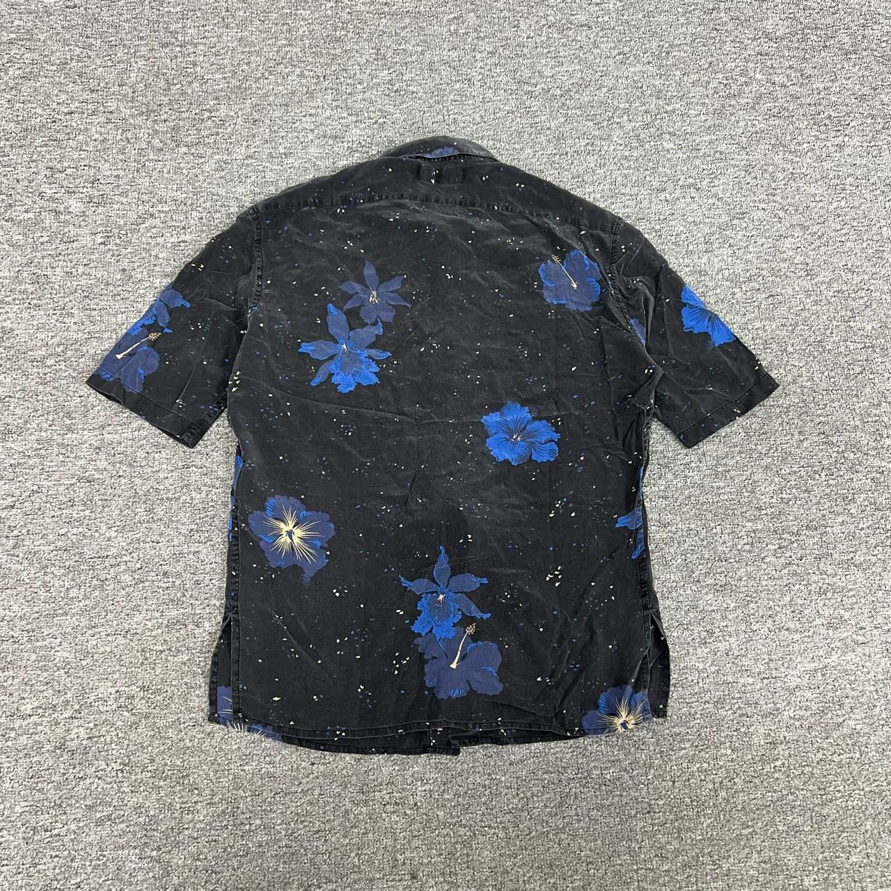 Saint Laurent Paris Saint Laurent Paris Hibiscus short sleeved shirt Size US S / EU 44-46 / 1 - 2 Thumbnail