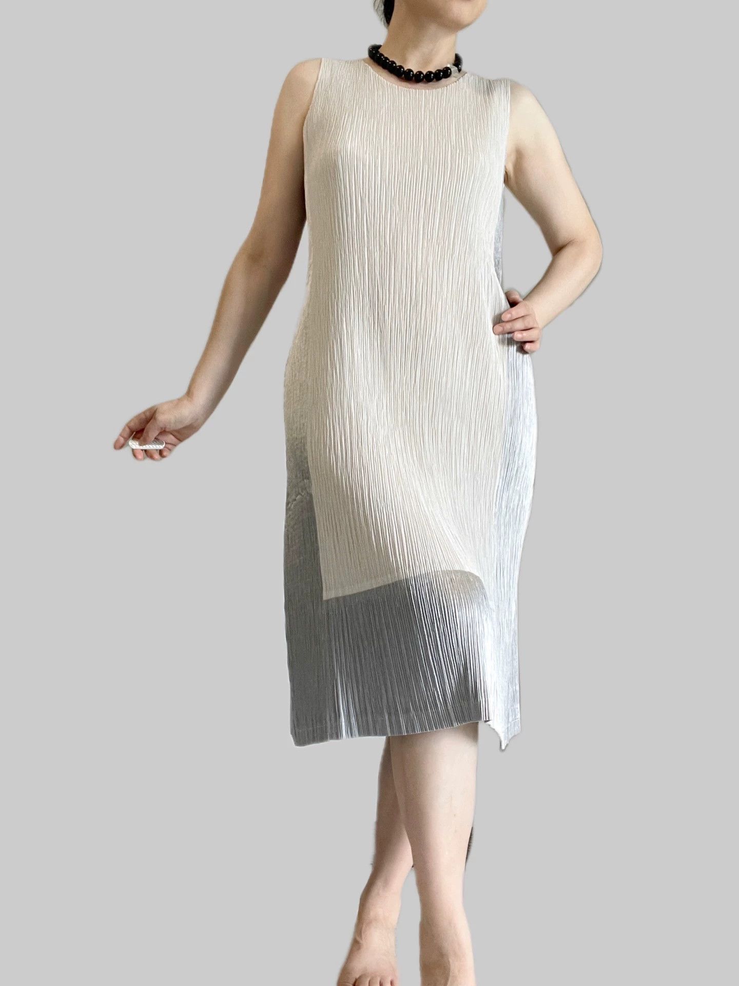 Issey Miyake issey miyake Geometric toothpick pleated dress Size US 29 - 2 Thumbnail