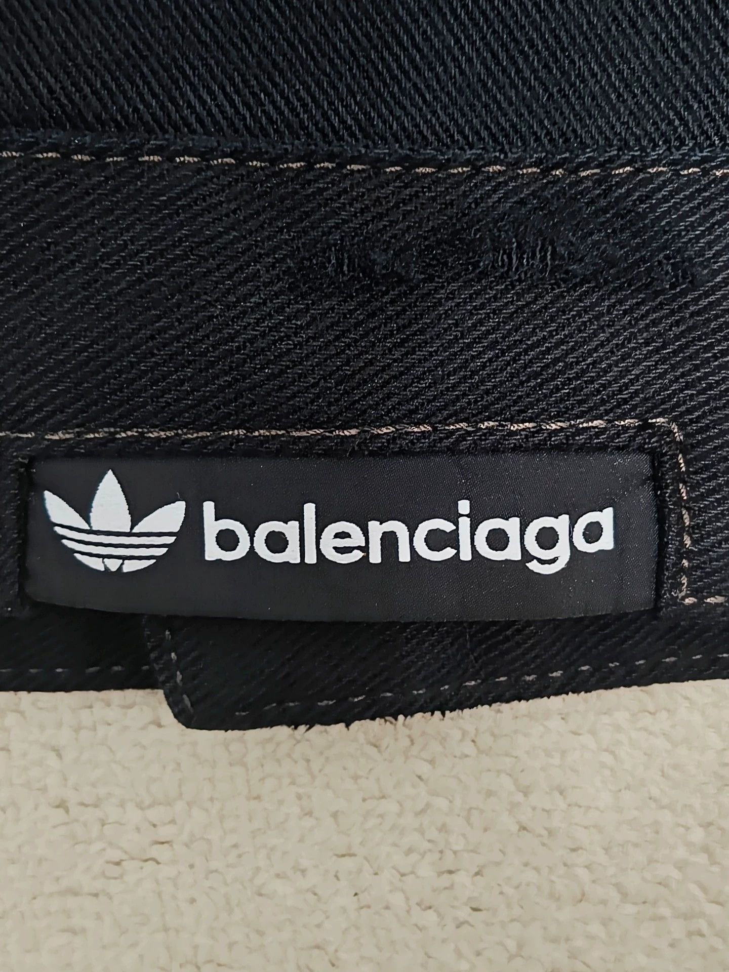 Balenciaga Balenciaga x Adidas 23ss fashion show washed denim jacket Size US M / EU 48-50 / 2 - 4 Thumbnail