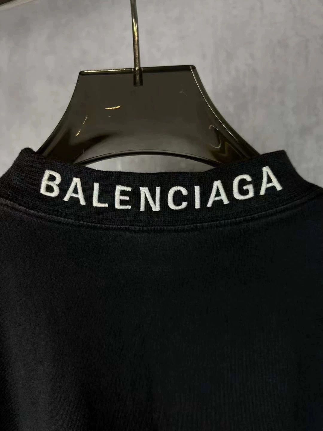 Balenciaga Balenciaga Valentine's Day Love Embroidery Logo Short Sleeve Size US XXS / EU 40 - 3 Thumbnail