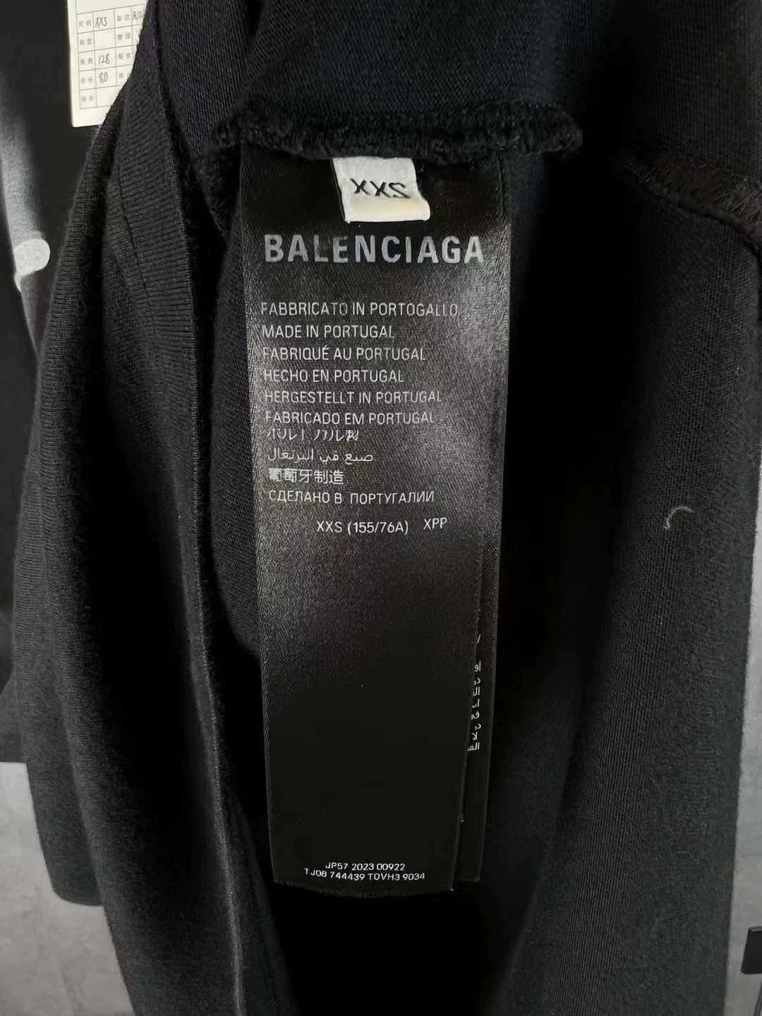 Balenciaga Balenciaga Valentine's Day Love Embroidery Logo Short Sleeve Size US XXS / EU 40 - 5 Thumbnail