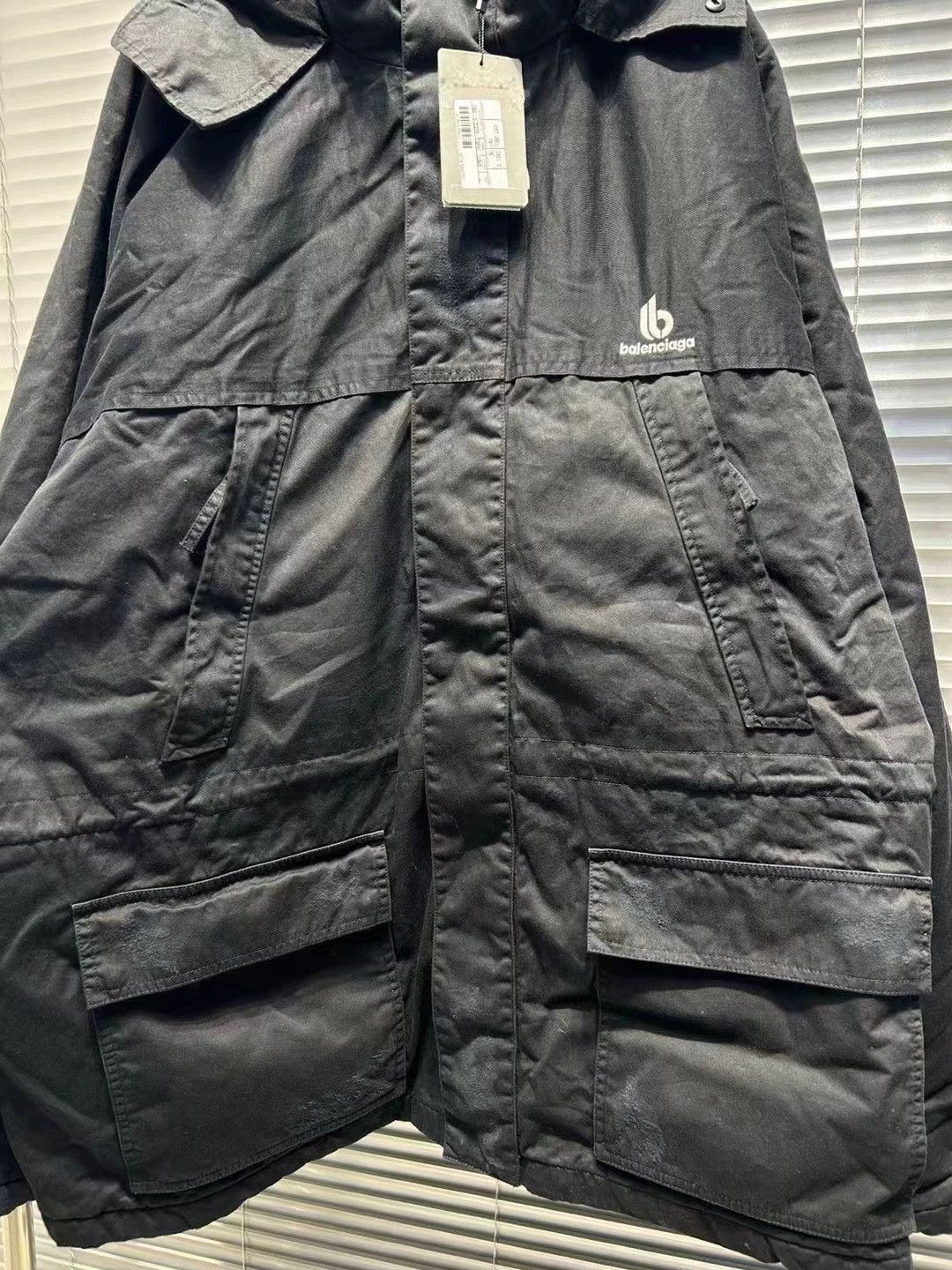 Balenciaga Balenciaga classic hot selling chest small logo embroidered with cotton lining vintage parka coat Size US L / EU 52-54 / 3 - 3 Thumbnail