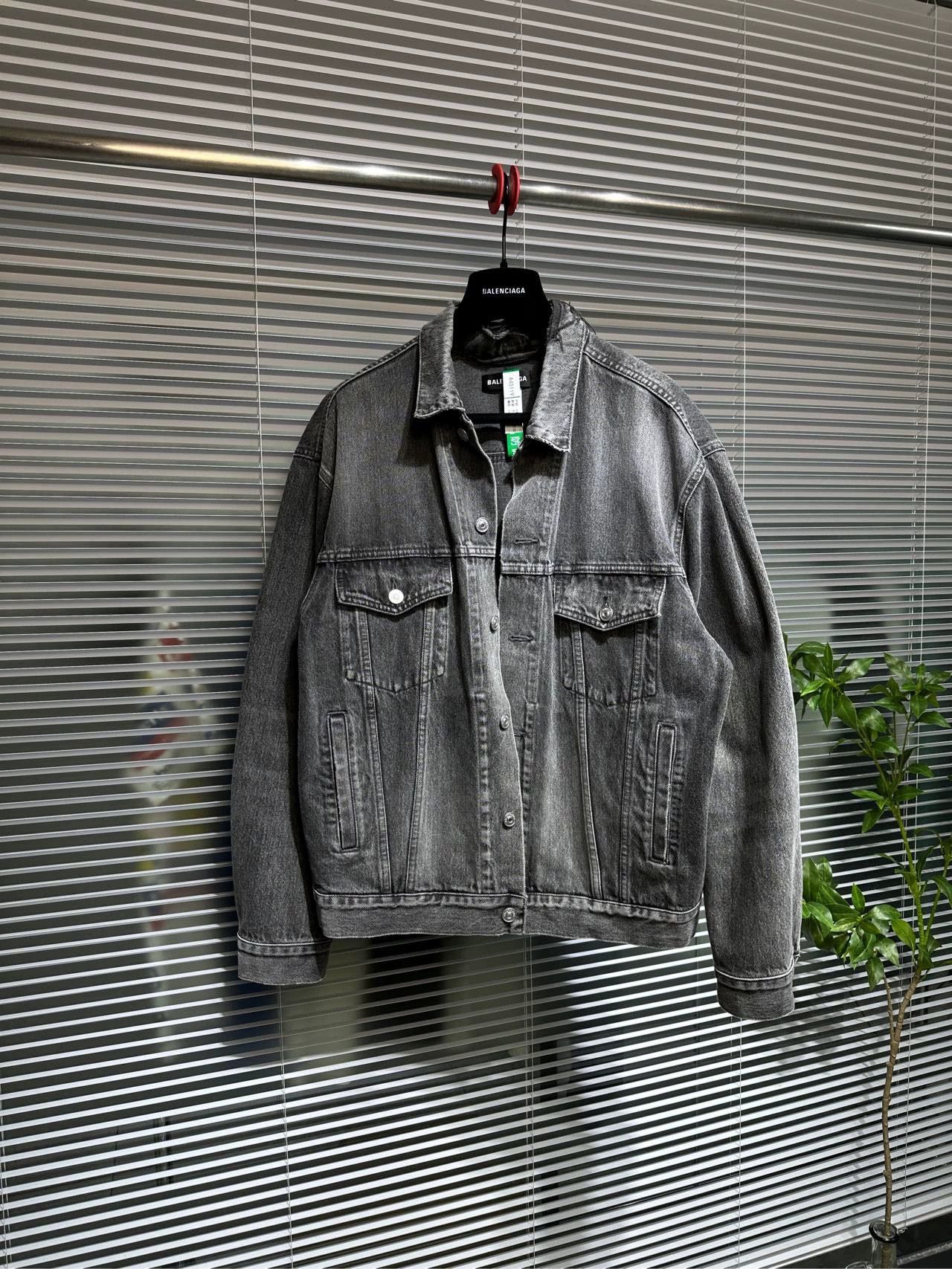 Balenciaga Balenciaga destroys denim jackets Size US M / EU 48-50 / 2 - 2 Thumbnail