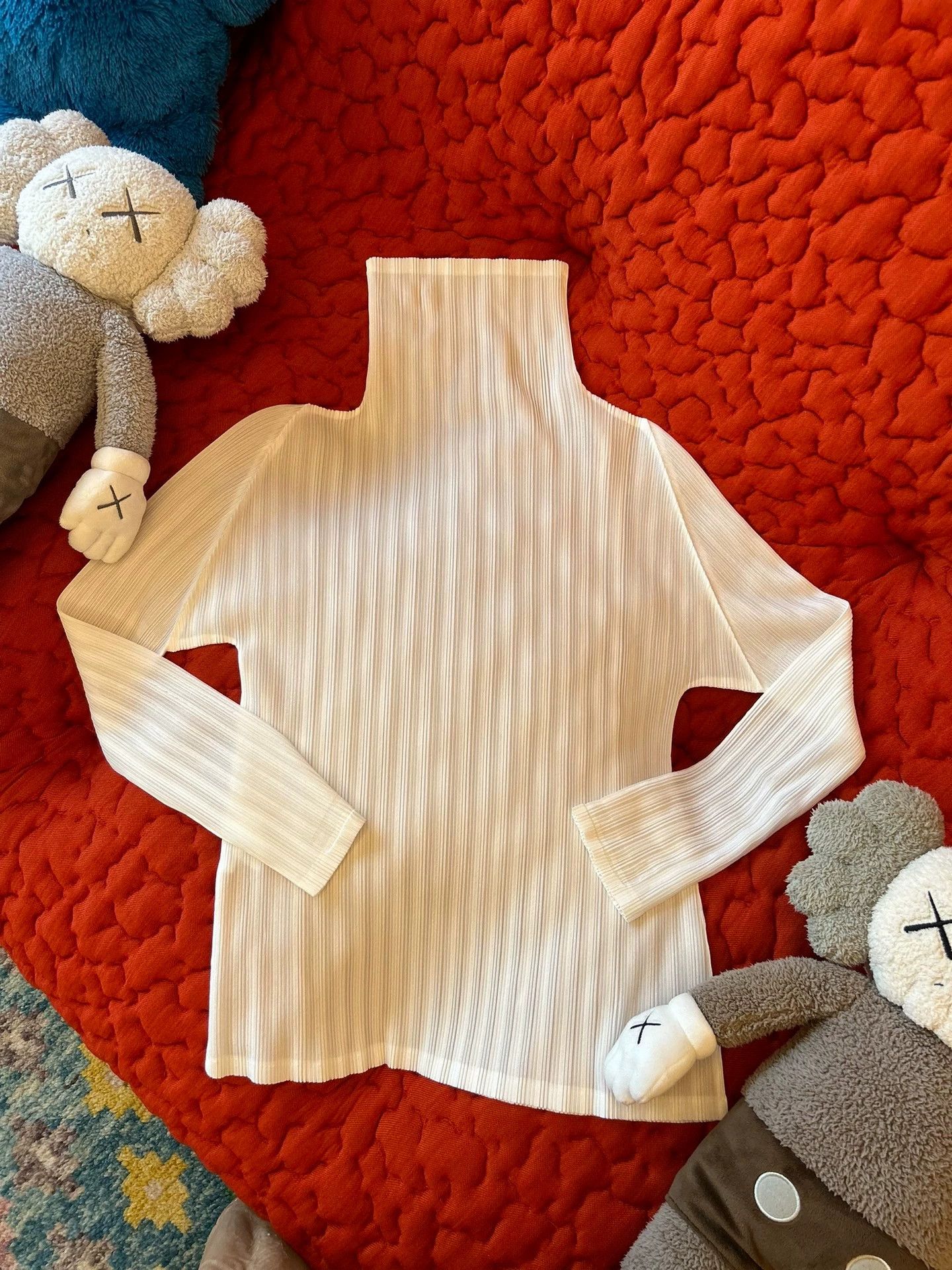 Issey Miyake issey miyake White elastic pleated long sleeved shirt Size US M / EU 48-50 / 2 - 7 Thumbnail