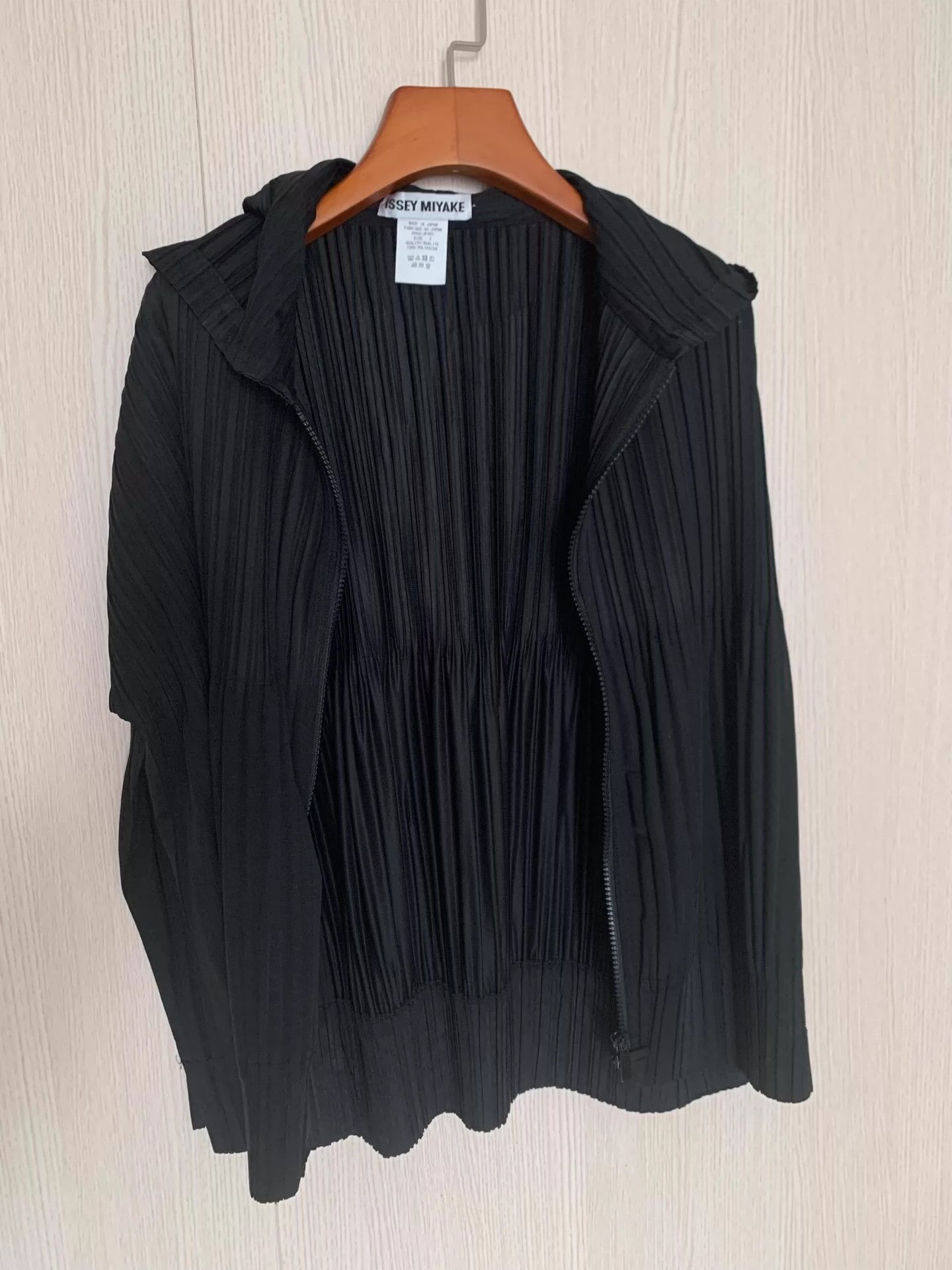Issey Miyake issey miyake Wrinkled thin jacket Size US S / EU 44-46 / 1 - 2 Thumbnail