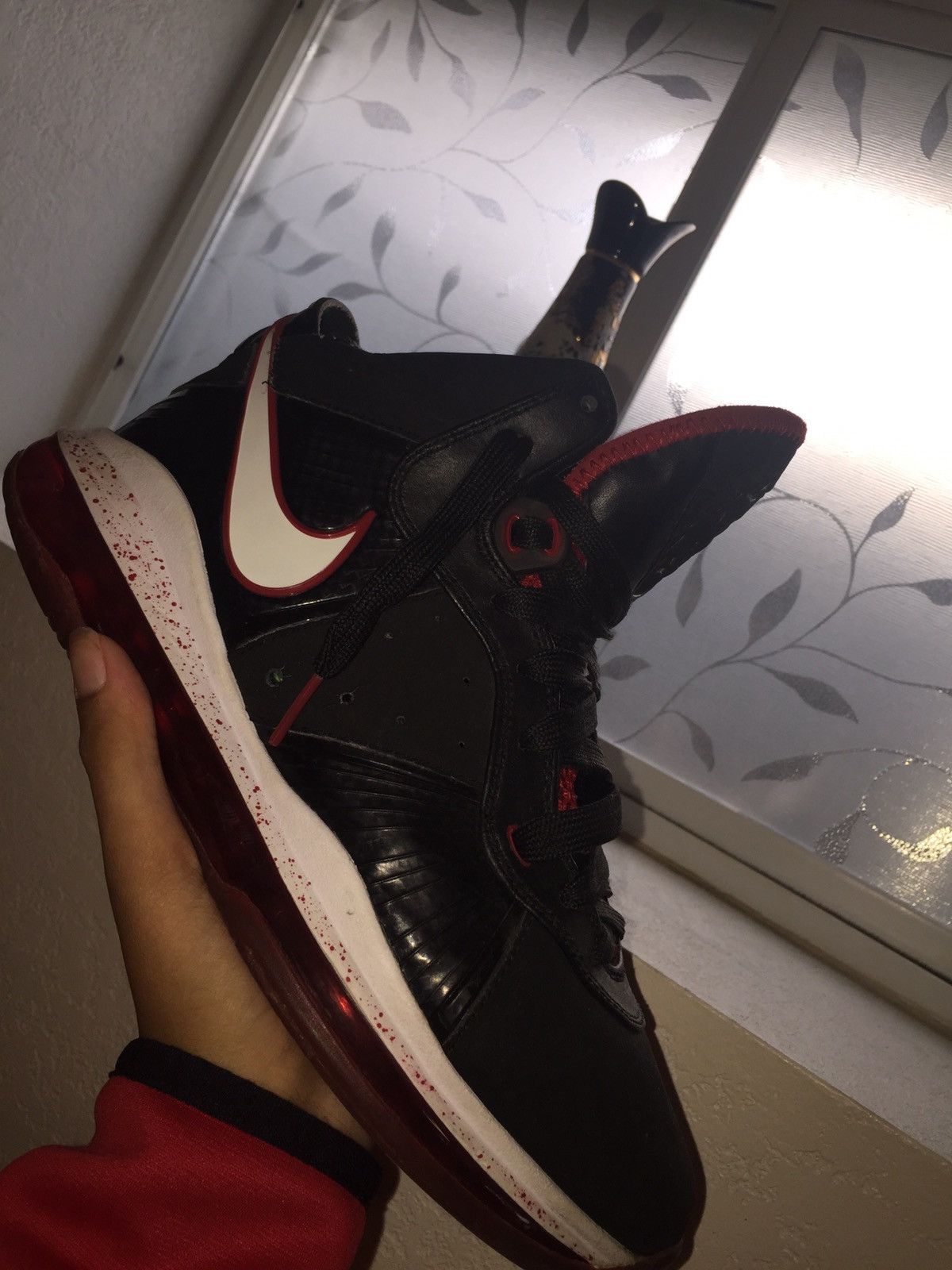 Lebron 8 bred online