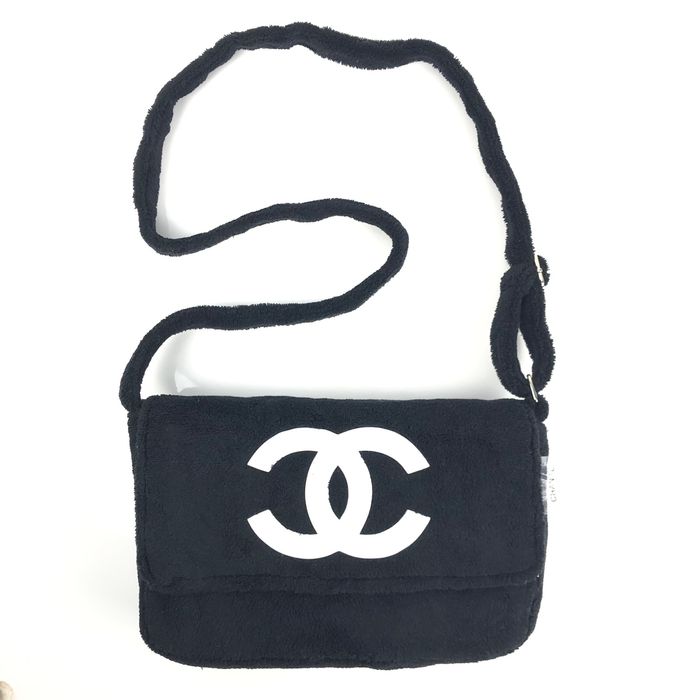 Chanel Beauté Promotional Precision Crossbody Bag