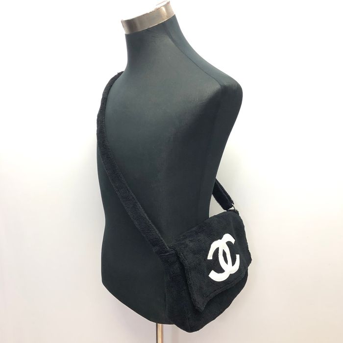 BAG.lah - Chanel Beauty Japan Sling bag Chanel precision