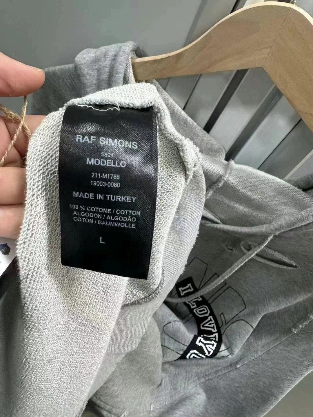 Raf Simons Raf Simons Medal worn sweater Size US L / EU 52-54 / 3 - 3 Thumbnail