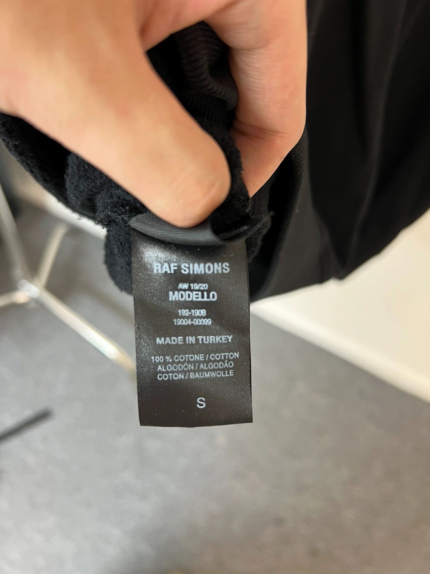 Raf Simons Raf Simons Moviegoer portrait velvet long sleeve sweater Size US S / EU 44-46 / 1 - 5 Thumbnail