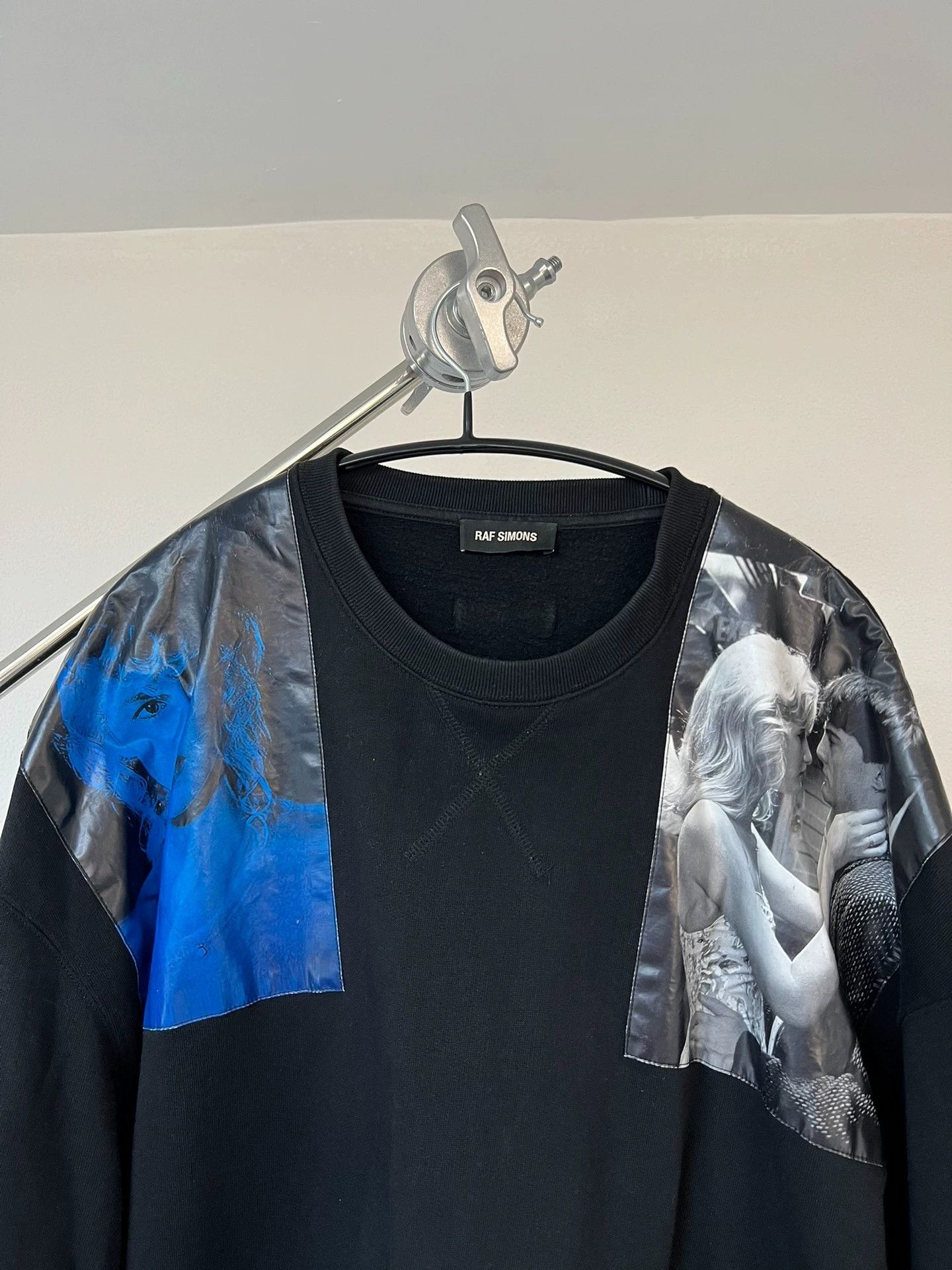 Raf Simons Raf Simons Moviegoer portrait velvet long sleeve sweater Size US S / EU 44-46 / 1 - 3 Thumbnail