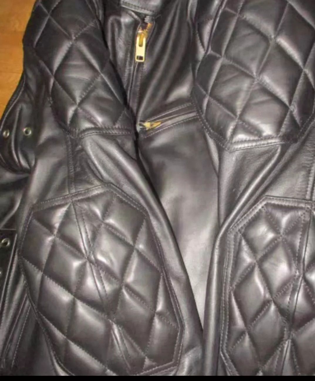 Kadoya Diamond lattice straight pull leather coat