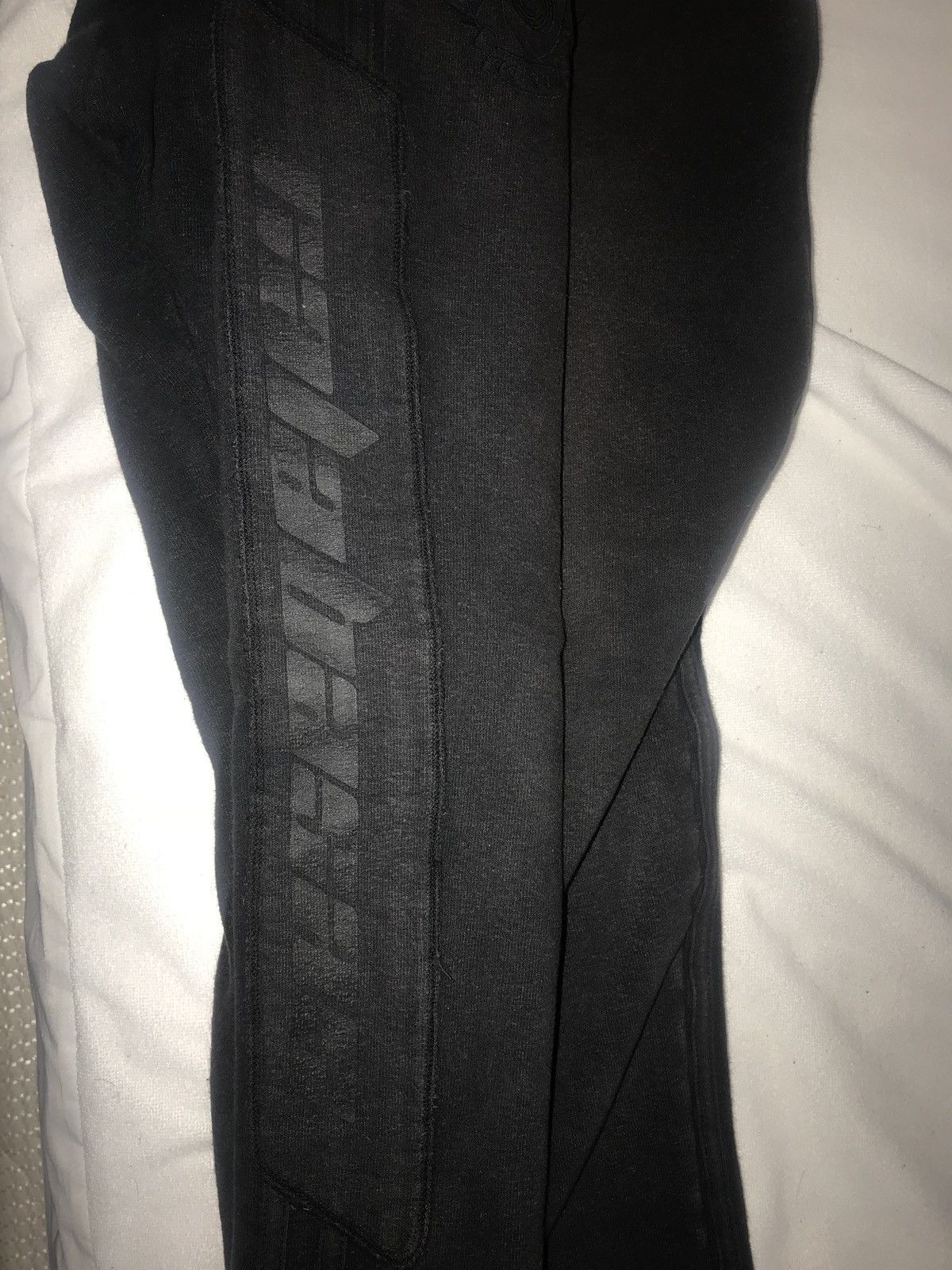 Yeezy Yeezy Calabasas Sweatpants Size US 29 - 4 Thumbnail