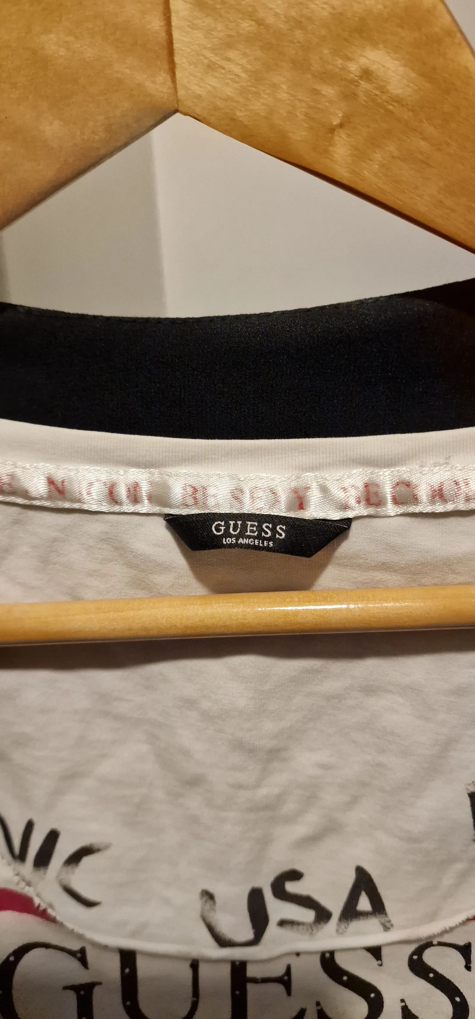 Guess Guess Short Sleeve T-shirt Size L / US 10 / IT 46 - 2 Thumbnail