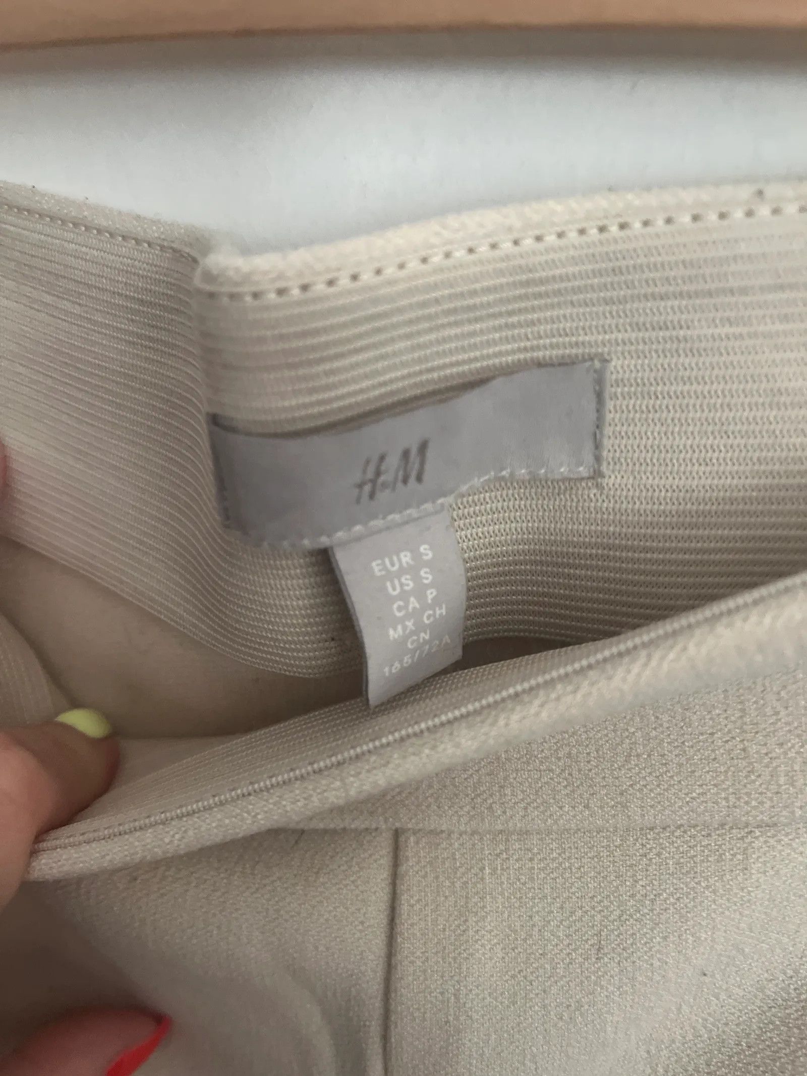H&M H&M Pants Size 27" / US 4 / IT 40 - 2 Thumbnail