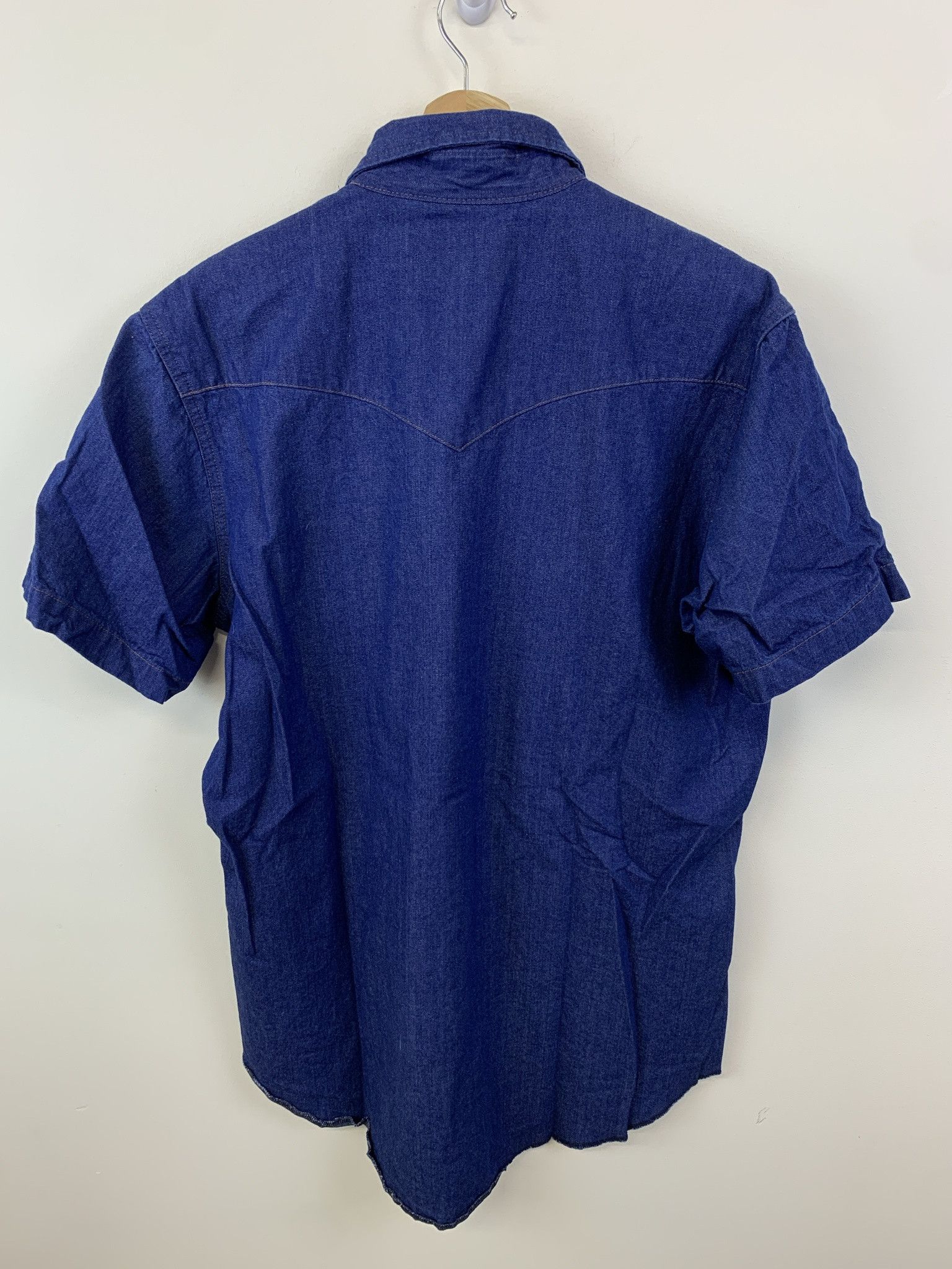 Flannel × Vintage Vintage 1990s Wrangler Denim Short Sleeve Western Shirt Pearl Snap Cowboy Shirt Size Large Tall Size US L / EU 52-54 / 3 - 3 Thumbnail