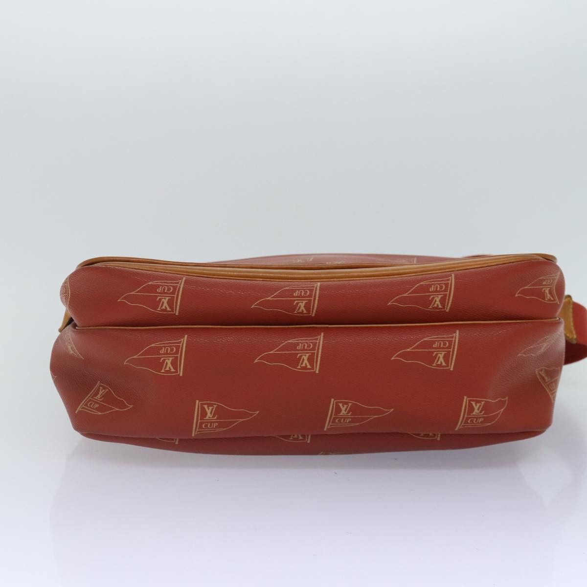 Louis Vuitton America's Cup Red Canvas Shoulder Bag (Pre-Owned) Size ONE SIZE - 3 Thumbnail