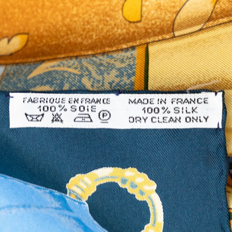 Hermes Hermes Hermes Silk Scarf Carré 90 Soleil de Soie Canvas Scarf in Great Condition Size ONE SIZE - 2 Thumbnail