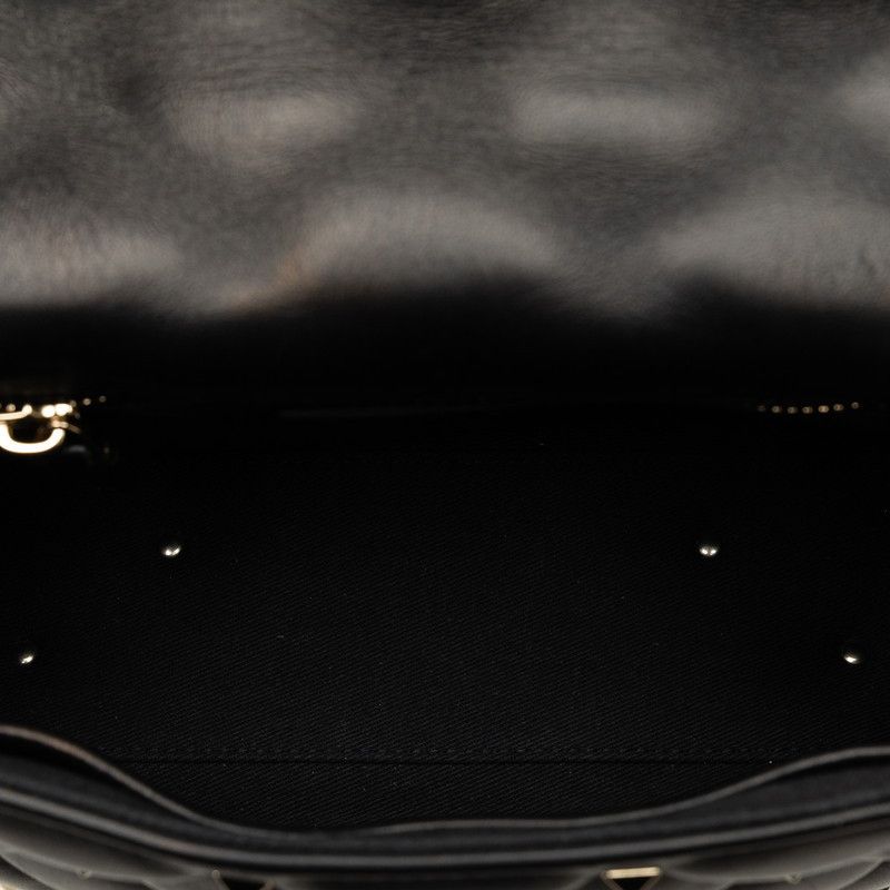 Valentino Valentino Valentino Leather Candy Studs Chain Shoulder Bag Leather Crossbody Bag in Very Good Condition Size ONE SIZE - 5 Thumbnail