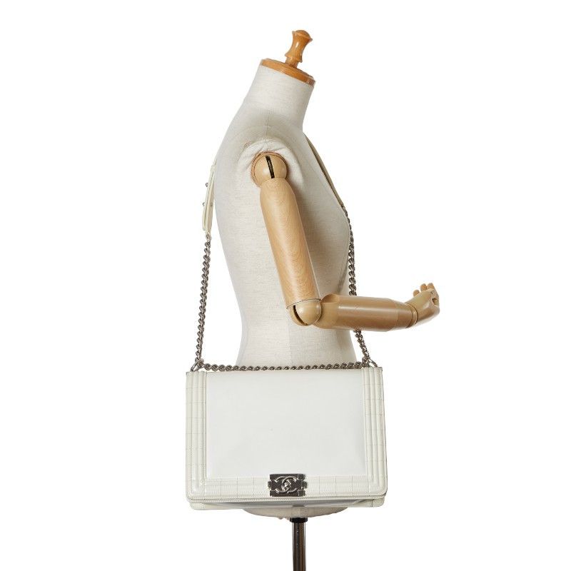 Chanel Chanel Chanel Boy Chanel Coco Mark Chain Shoulder Bag White Enamel Leather Shoulder Bag in Good Condition Size ONE SIZE - 11 Thumbnail