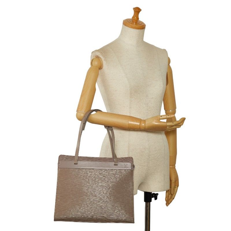 Louis Vuitton Louis Vuitton Louis Vuitton Epi Croisette PM Leather Handbag M5249B Leather Handbag M5249B in Very Good Condition Size ONE SIZE - 11 Thumbnail