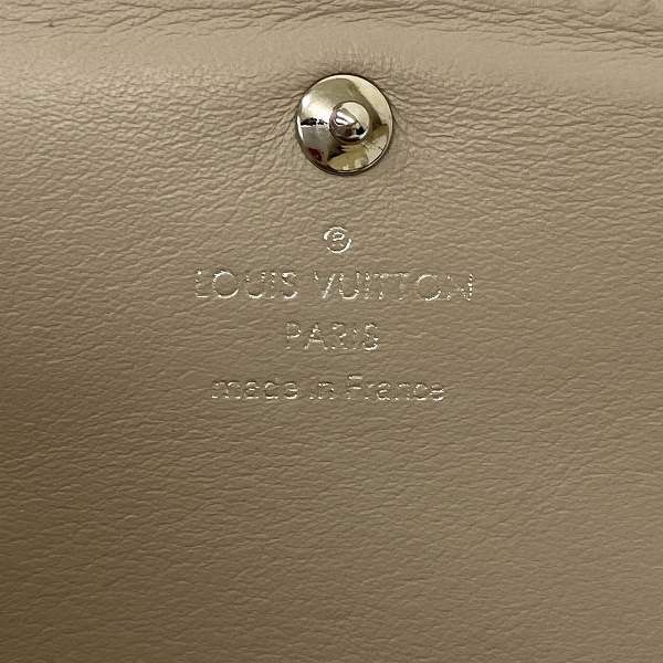 Louis Vuitton Louis Vuitton Louis Vuitton Monogram Leather Bifold Wallet M62542 Leather Short Wallet M62542 in Great Condition Size ONE SIZE - 4 Thumbnail