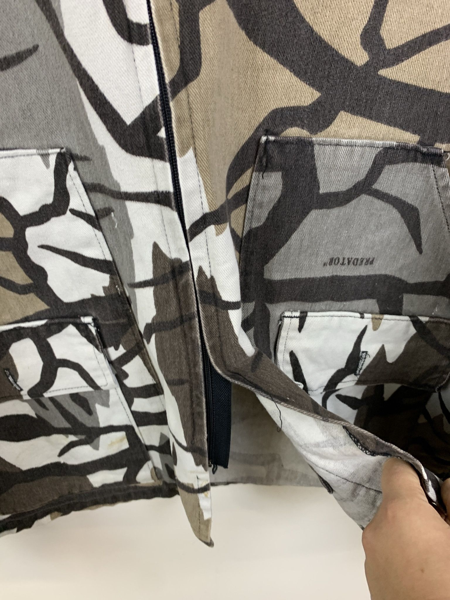 Realtree Vintage Predator Camo Jacket 1990s Realtree Predator Camo Zip Light Jacket Size XXXL Size US XXL / EU 58 / 5 - 2 Thumbnail