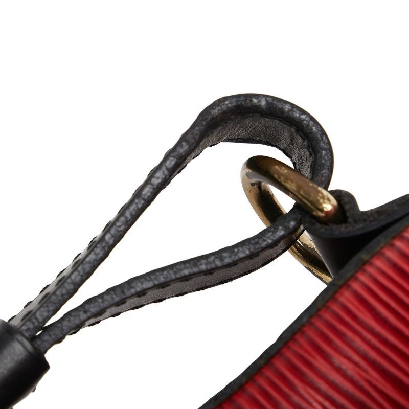 Louis Vuitton Louis Vuitton Louis Vuitton Epi Petit Noe Leather Shoulder Bag M44172 Leather Shoulder Bag M44172 in Very Good Condition Size ONE SIZE - 5 Thumbnail
