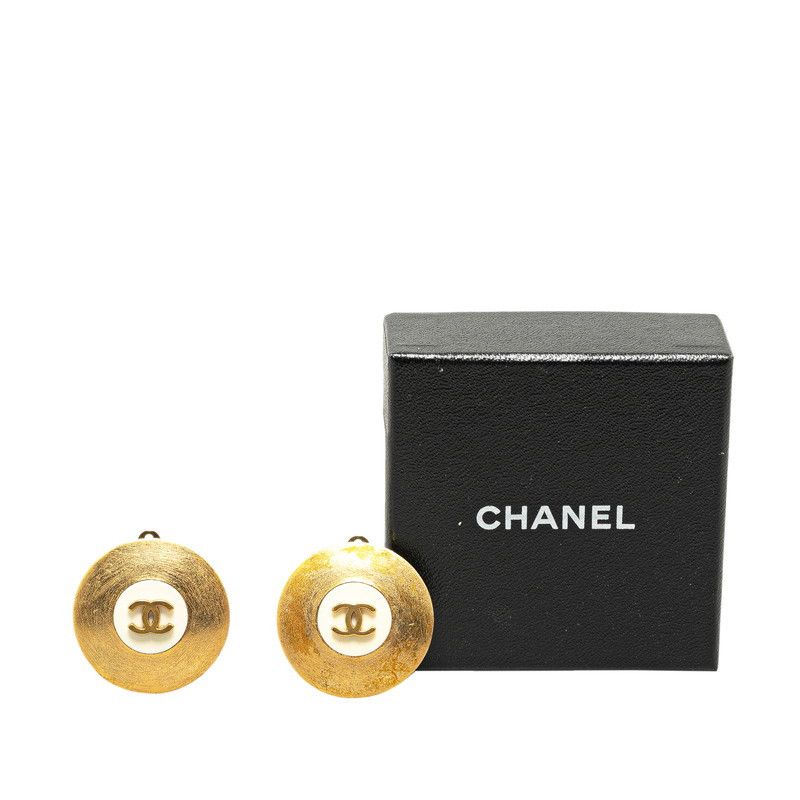 Chanel Chanel Chanel Vintage Coco Mark Button Motif Clip-On Earrings Gold Metal Earrings 94P in Very Good Condition Size ONE SIZE - 4 Thumbnail